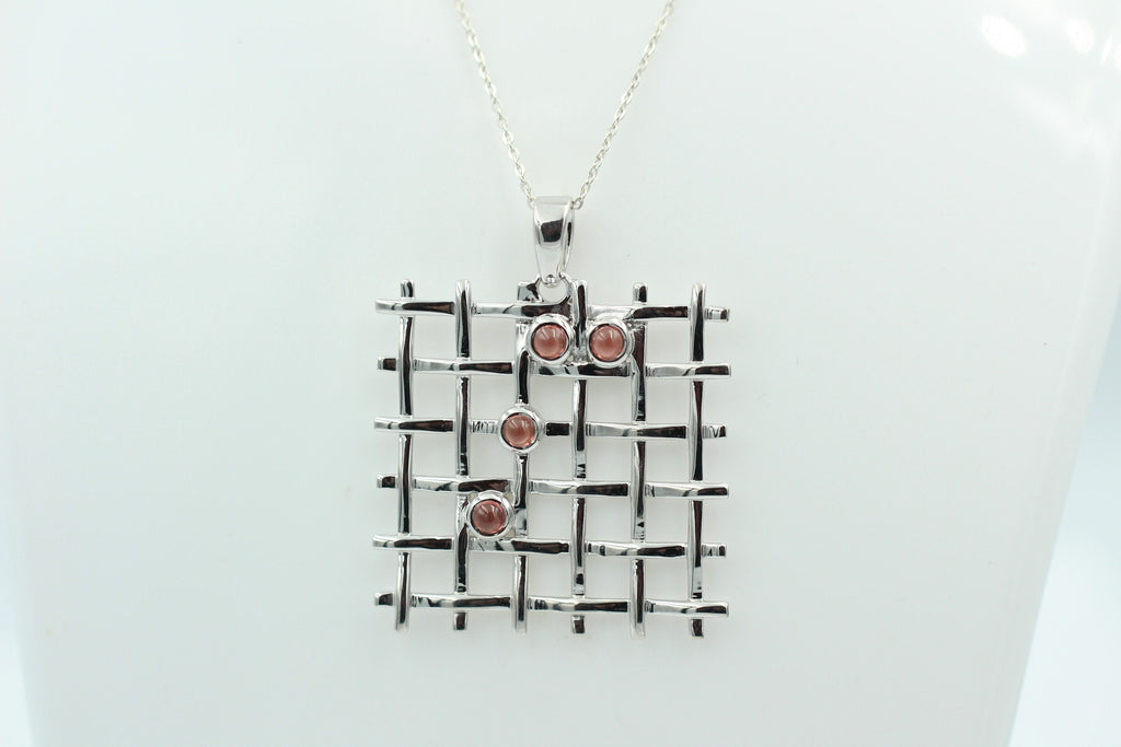 Design pur 0,60 Carat Granat Cabochon Anhänger 925 Silber Gitter