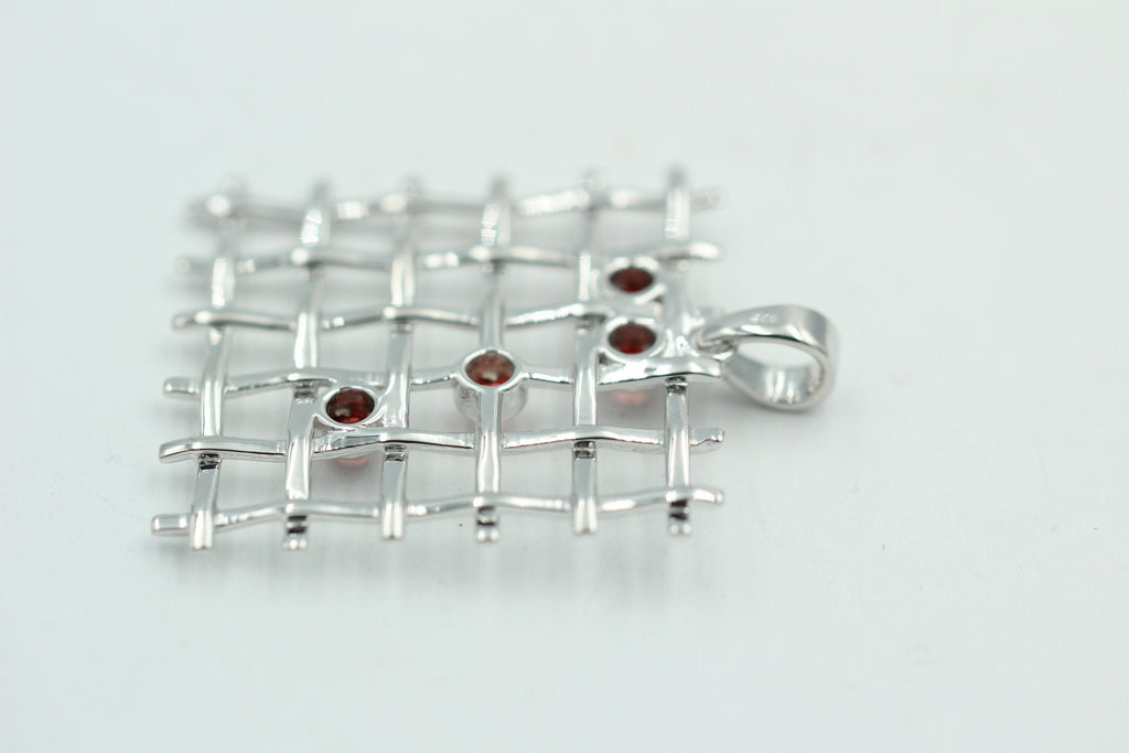 Design pur 0,60 Carat Granat Cabochon Anhänger 925 Silber Gitter
