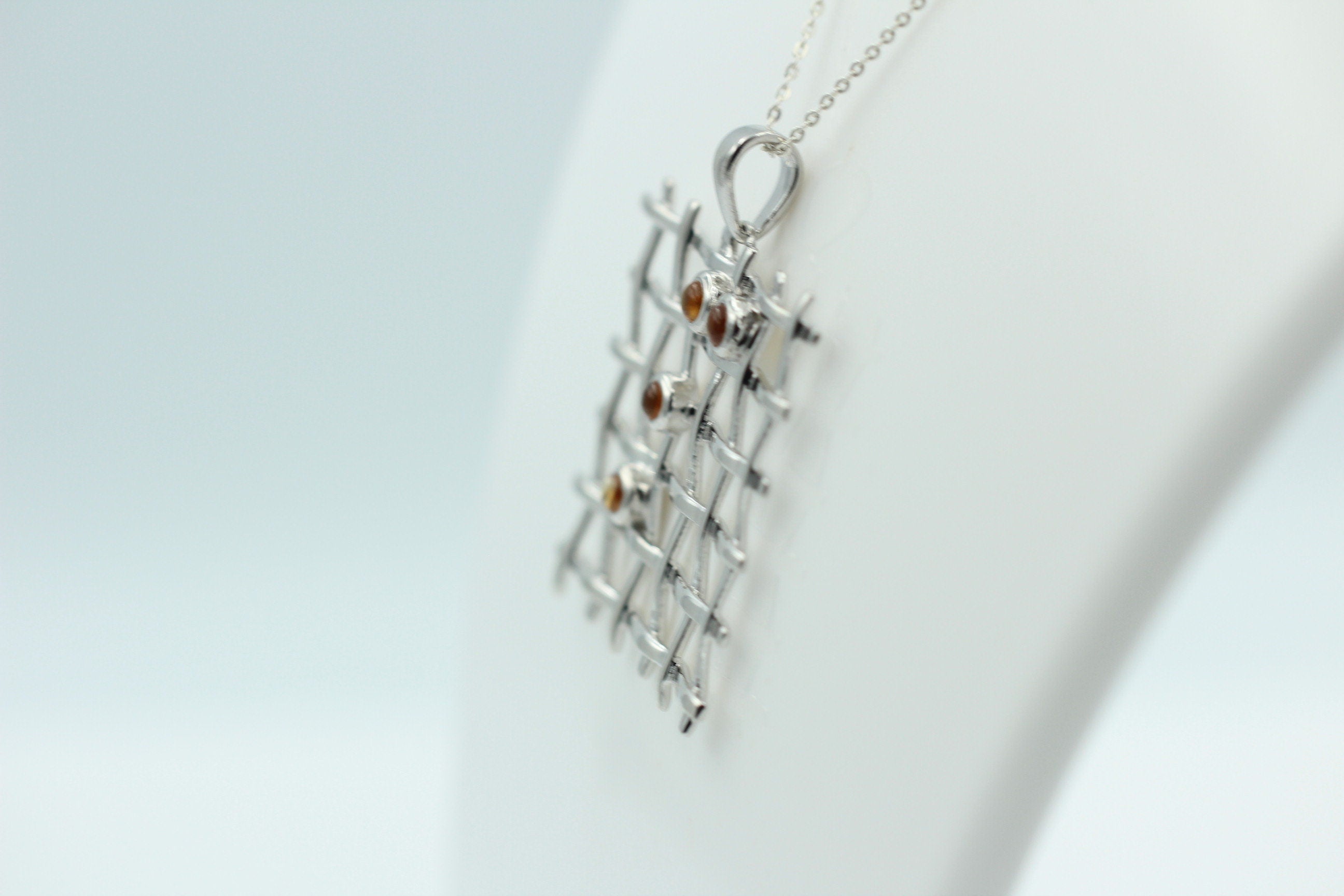Design pur 0,7 Carat Citrin Cabochon Anhänger 925 Silber  Gitterdesign goldgelber Citrin