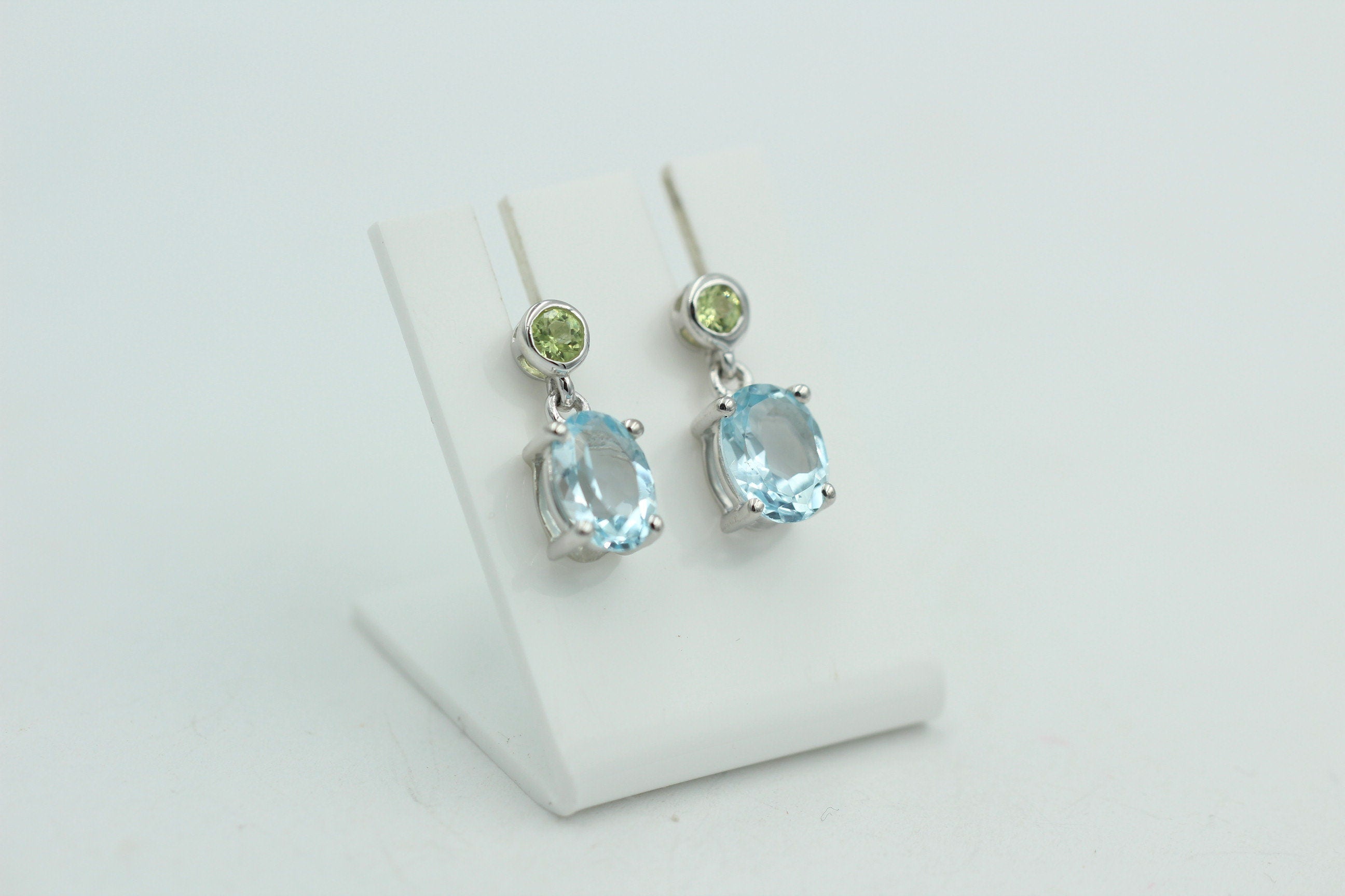 Edle 2,6 Carat Blautopas Peridot Ohrstecker Ohrhänger 925 Silber Ohrschmuck
