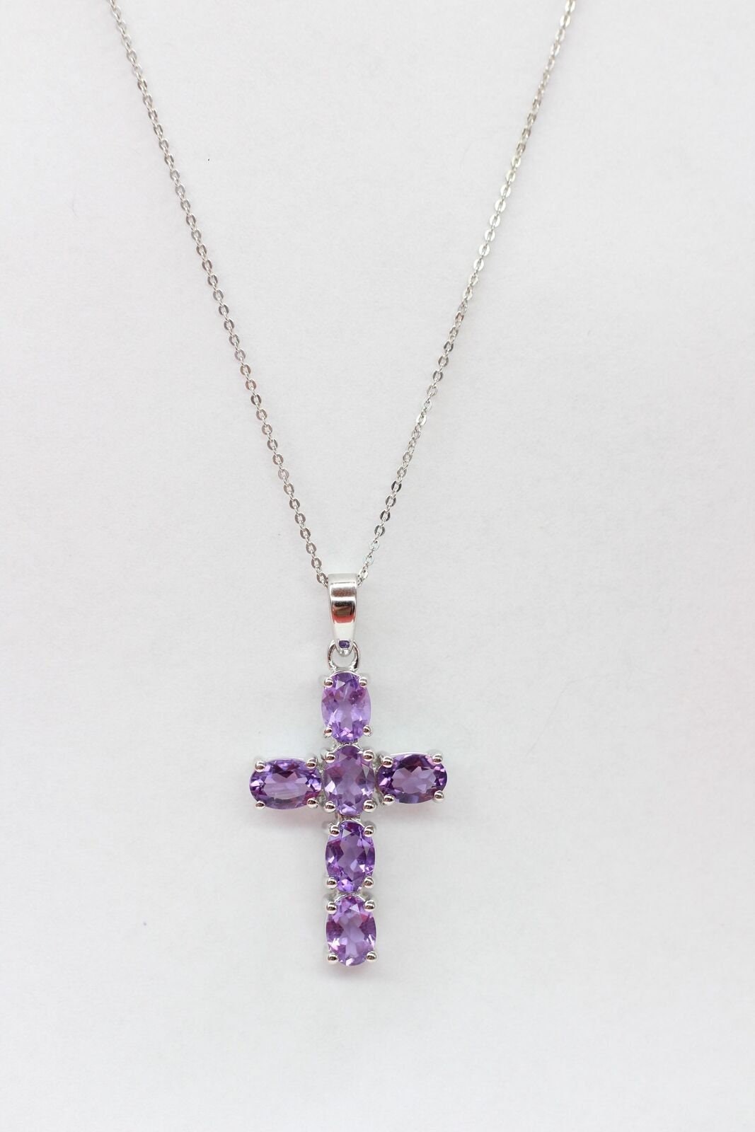 Edler 4,56 Carat Amethyst Kreuzanhänger 925 Silber Kreuz Collier Kette Edelstein