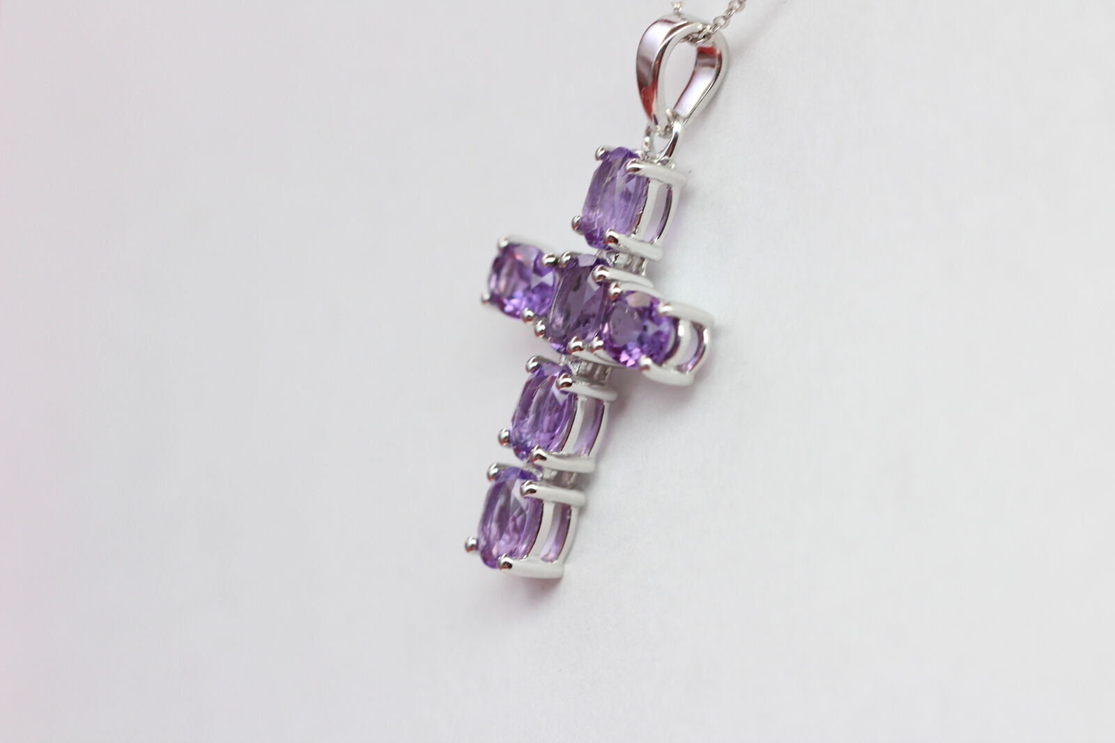 Edler 4,56 Carat Amethyst Kreuzanhänger 925 Silber Kreuz Collier Kette Edelstein