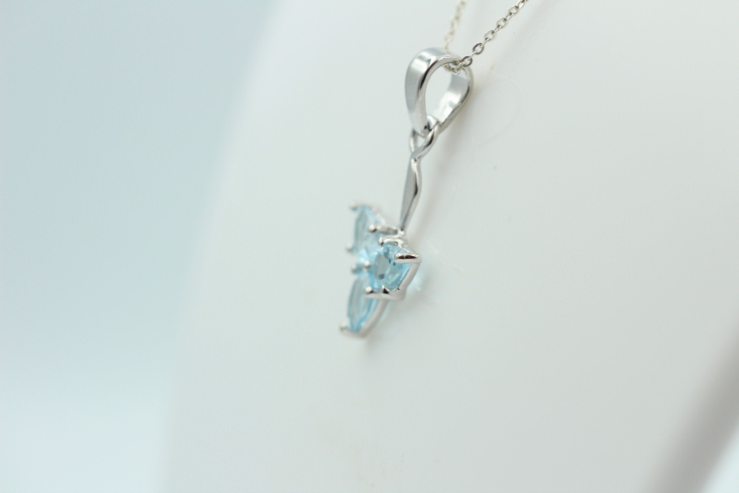 1,3 Carat Blautopas Anhänger 925 Silber Designschmuck Collier Kette Topas
