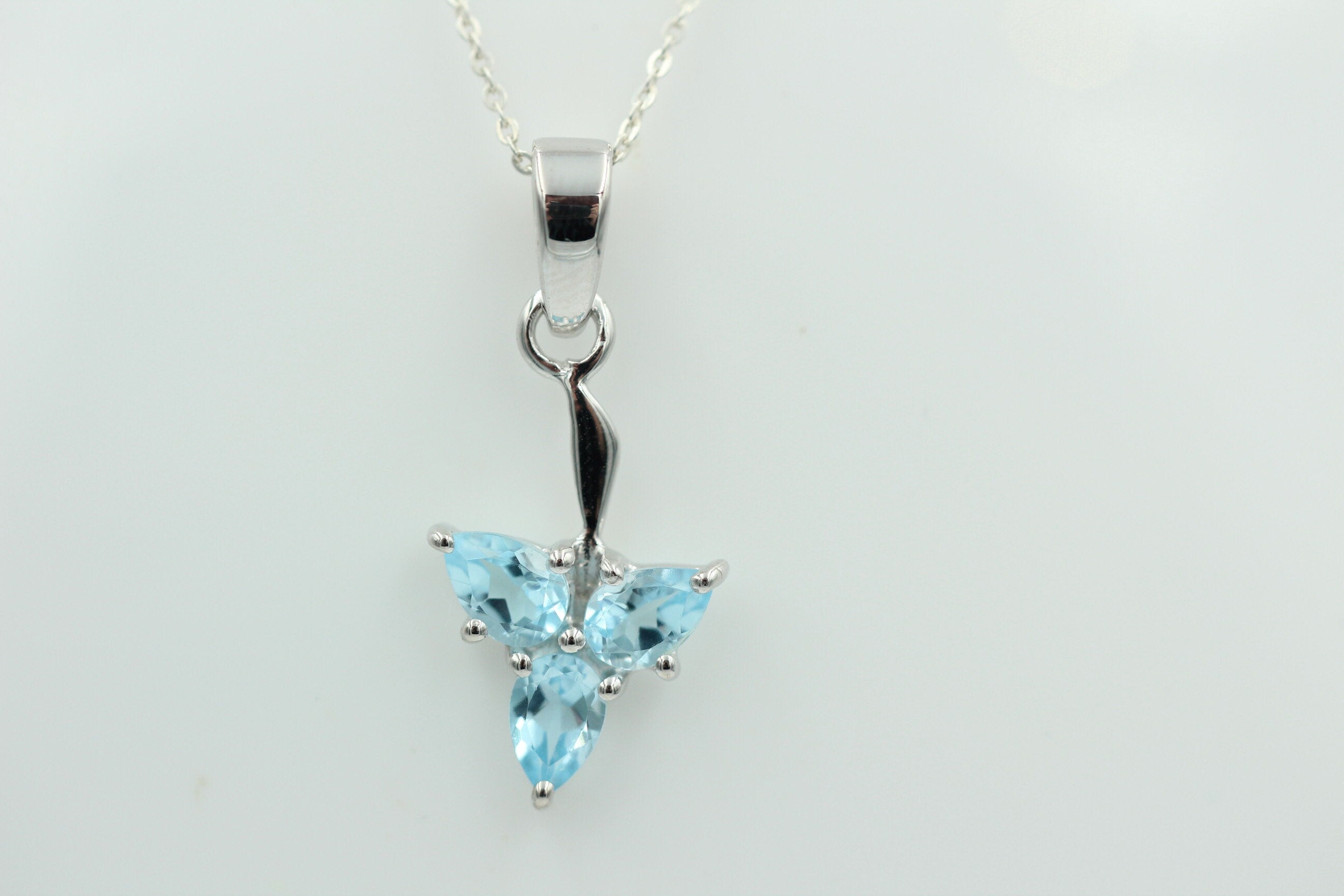 1,3 Carat Blautopas Anhänger 925 Silber Designschmuck Collier Kette Topas