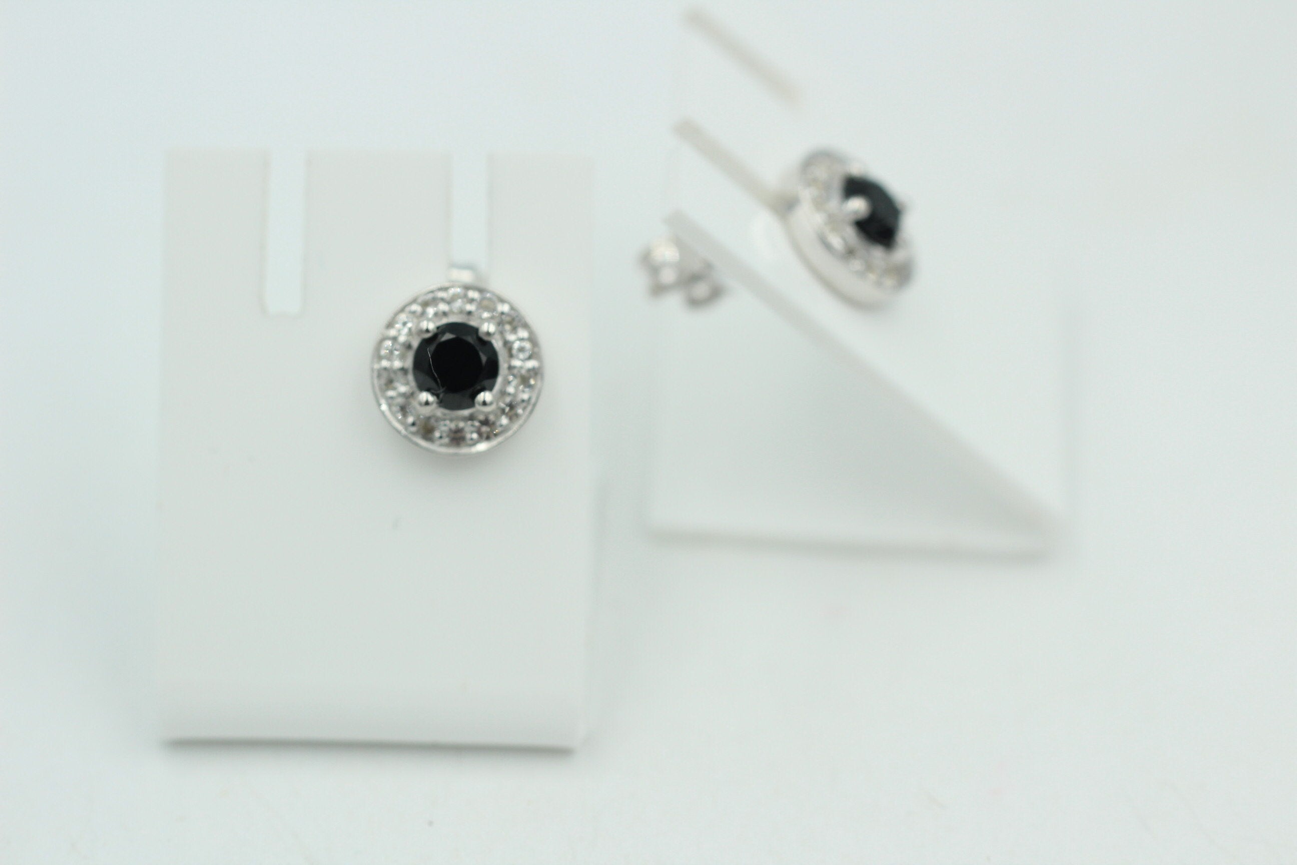 Edle 1,2 Carat schwarzer Spinell Weißtopas Ohrstecker 925 Silber Ohrring