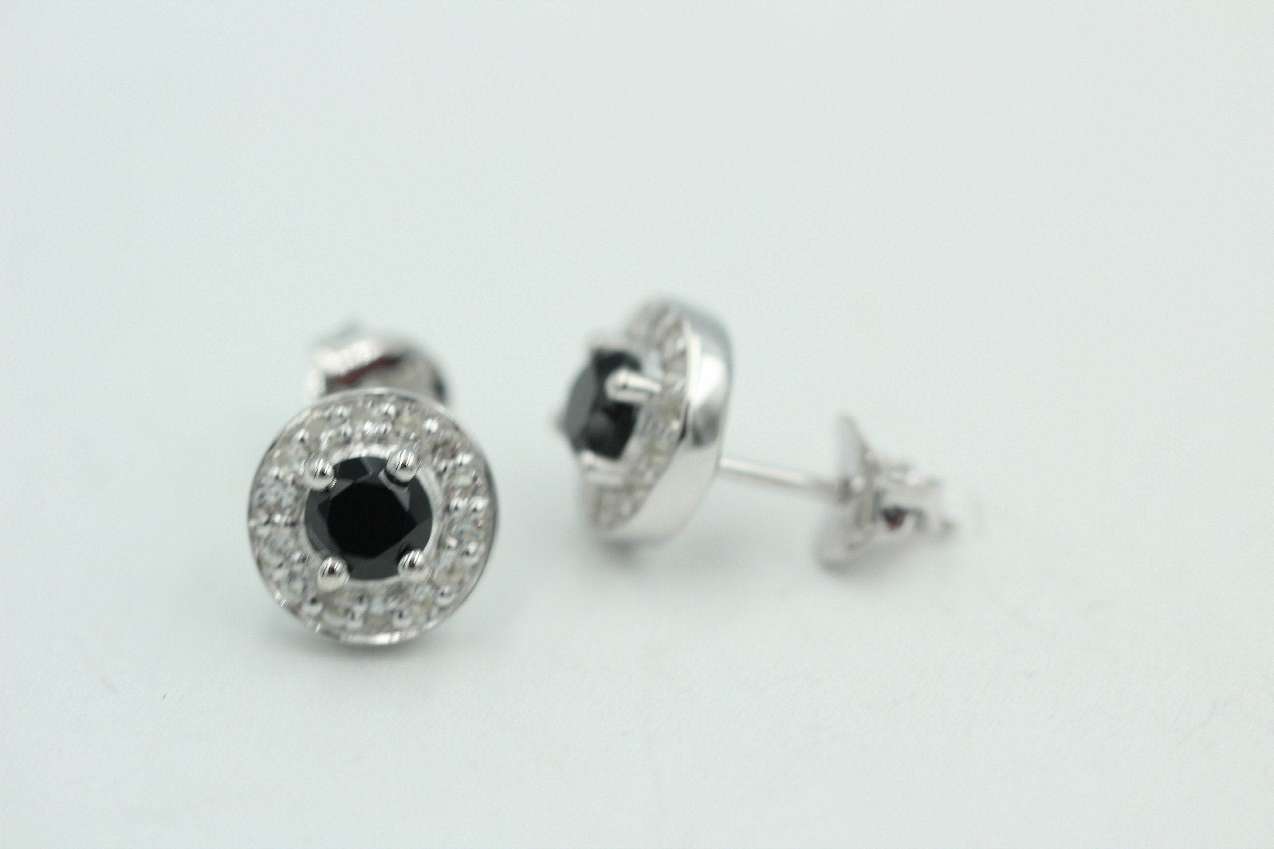Edle 1,2 Carat schwarzer Spinell Weißtopas Ohrstecker 925 Silber Ohrring