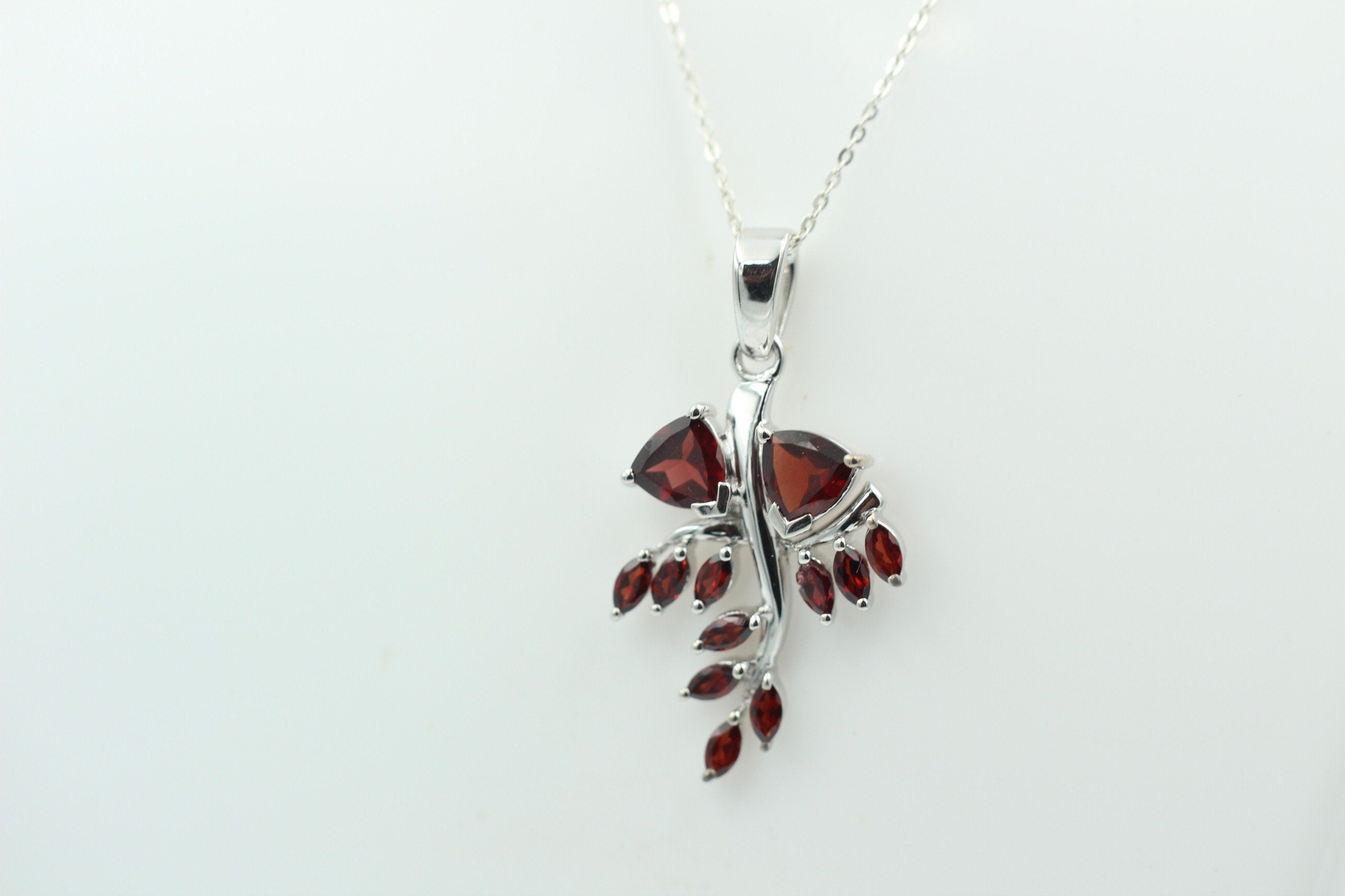 2,50 Carat blutroter Granat Anhänger 925 Silber Collier kette Granatanhänger