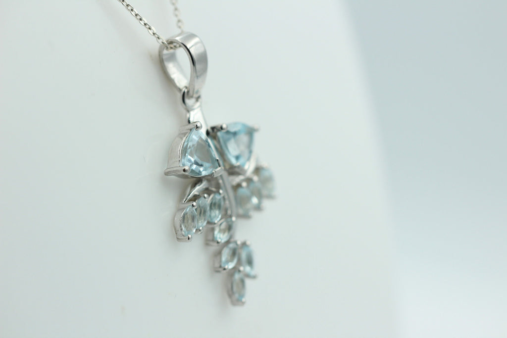 2,6 Carat Blautopas Anhänger 925 Silbersky blue Topas himmelblau Topasschmuck