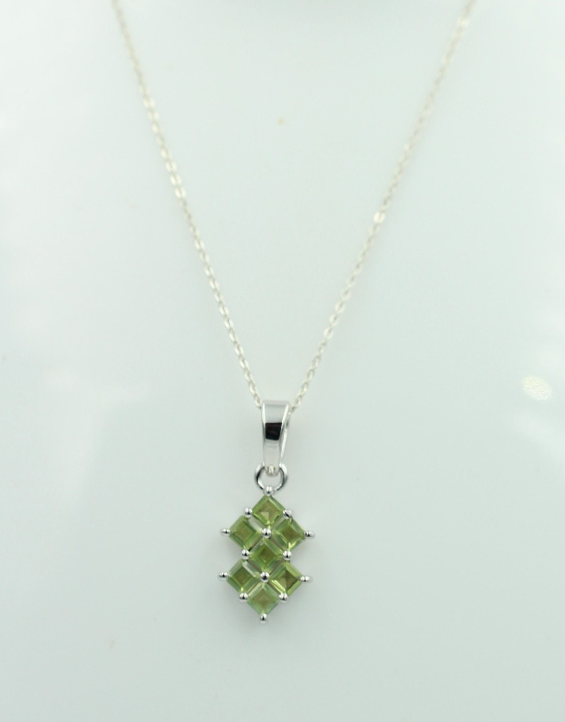 Edler 2,1 Peridot Anhänger 925 Silber Collier Kette Olivin Anhänger Top Edel