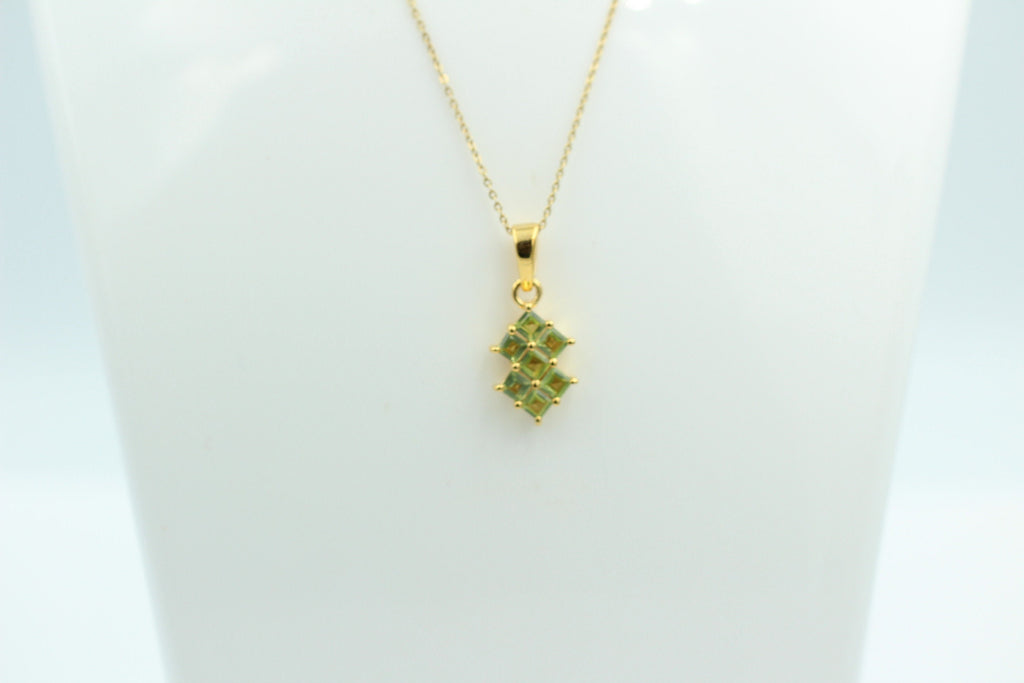 Edler 2,1 Carat Peridot Olivin Anhänger 925 Silber vergoldet