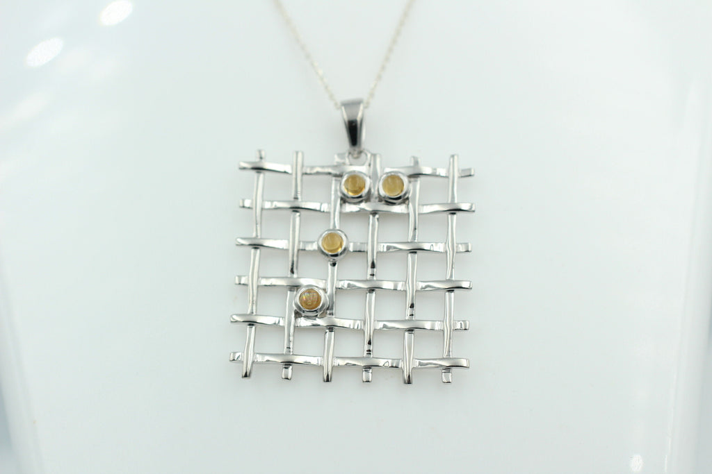 Design pur 0,7 Carat Citrin Cabochon Anhänger 925 Silber  Gitterdesign goldgelber Citrin
