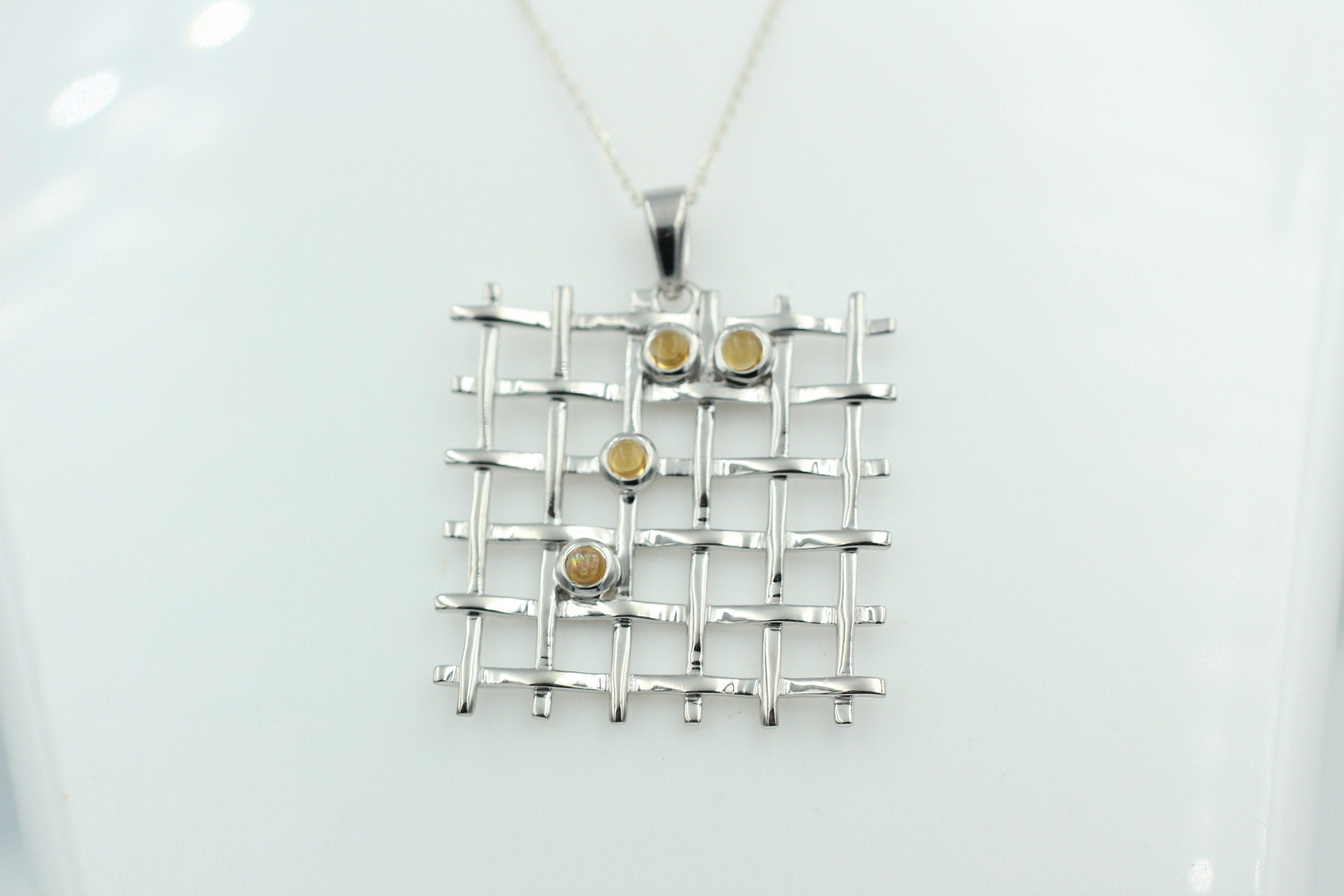 Design pur 0,7 Carat Citrin Cabochon Anhänger 925 Silber  Gitterdesign goldgelber Citrin