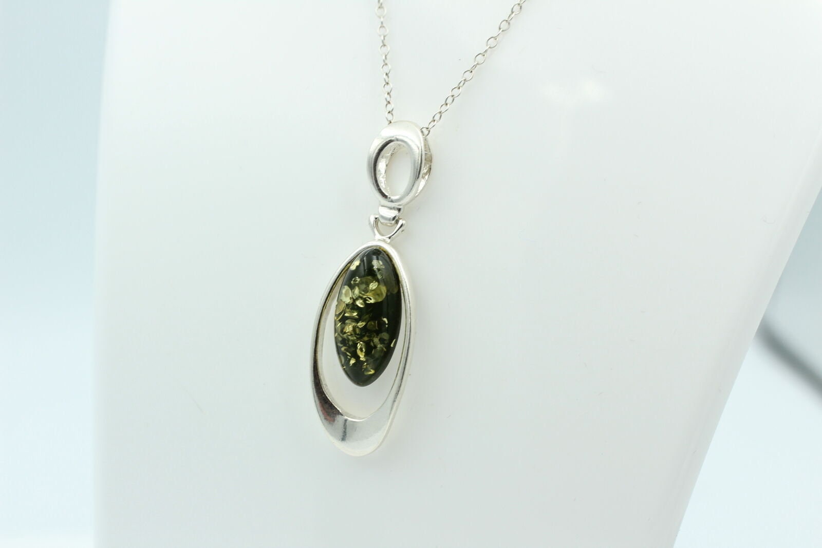 Bernstein Designanhänger 925 Silber Collier Kette grüner Bernsteinanhänger Top