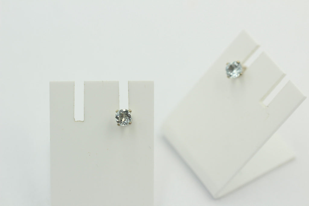 0,45 Carat echter Aquamarin Ohrstecker 925 Sterling Silber