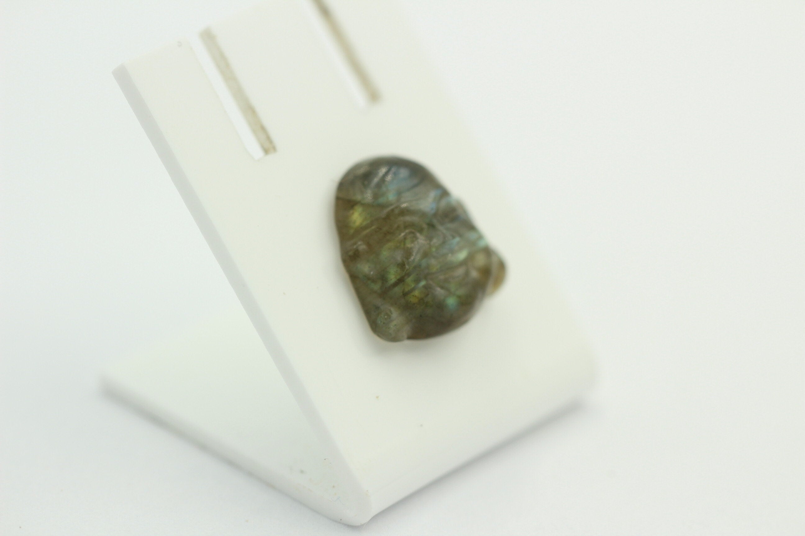 Budha Kopf Labradorit geschnitzer Edelsteinkopf 1,3 x 1,3 cm Edelstein