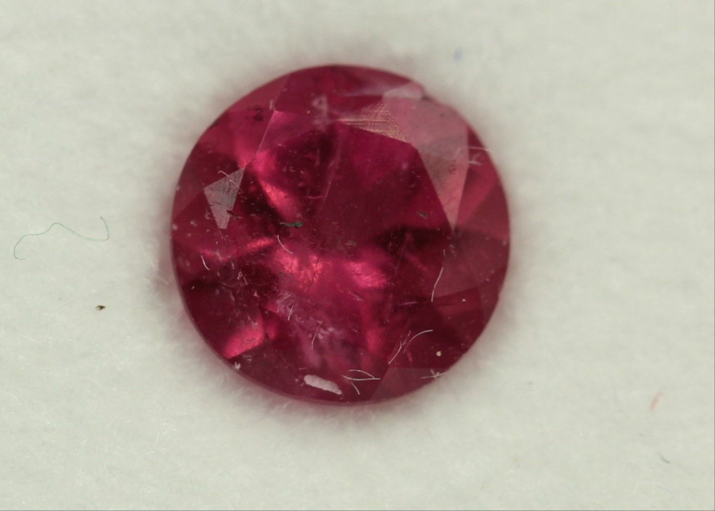 0,57 Carat seltener rosa Turmalin unbehandelt VVS Qualität