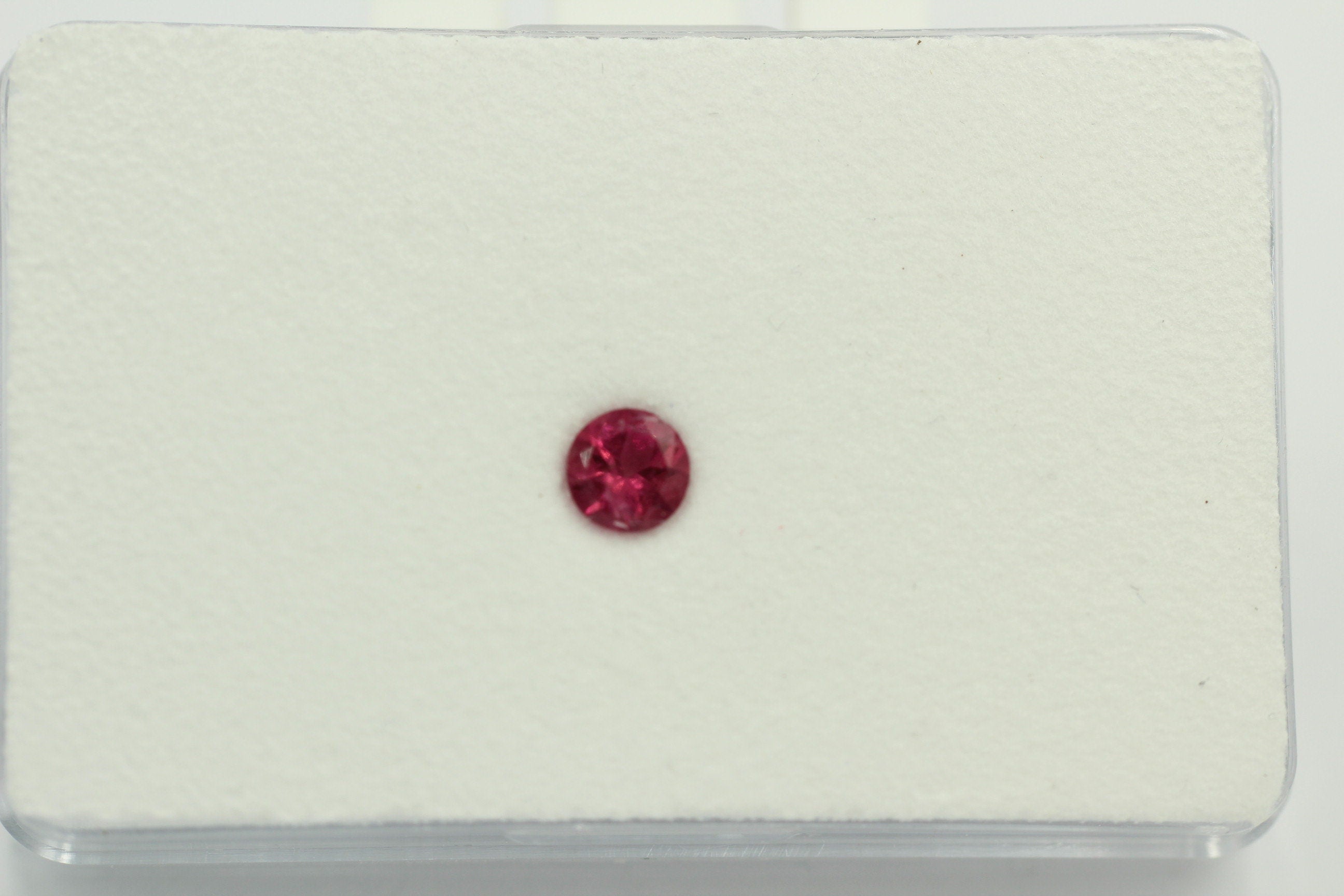 0,57 Carat seltener rosa Turmalin unbehandelt VVS Qualität