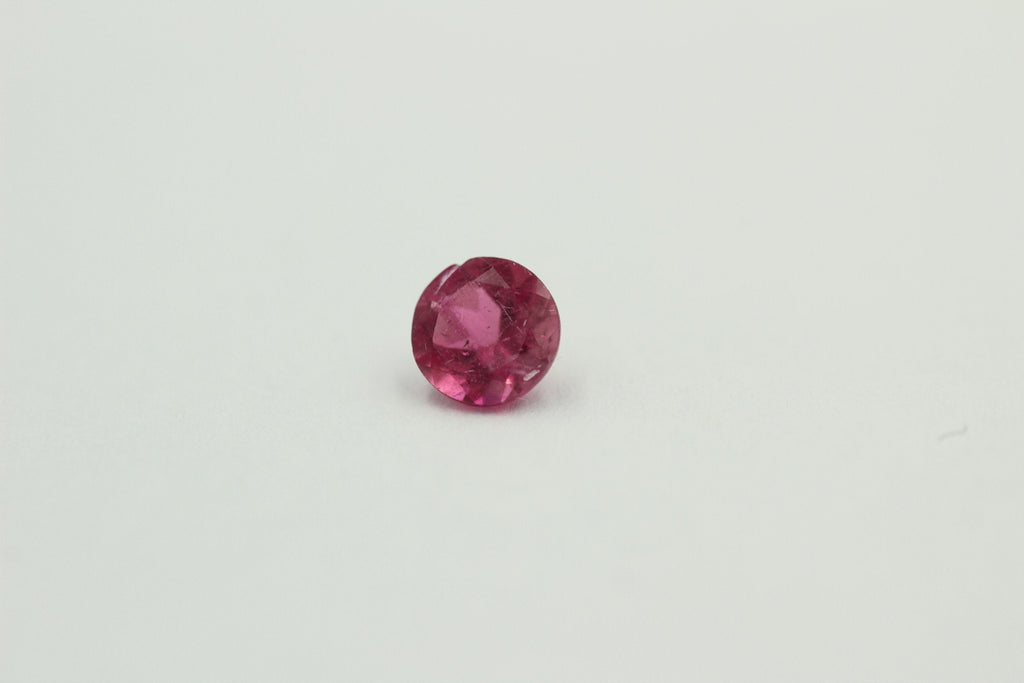 0,57 Carat seltener rosa Turmalin unbehandelt VVS Qualität