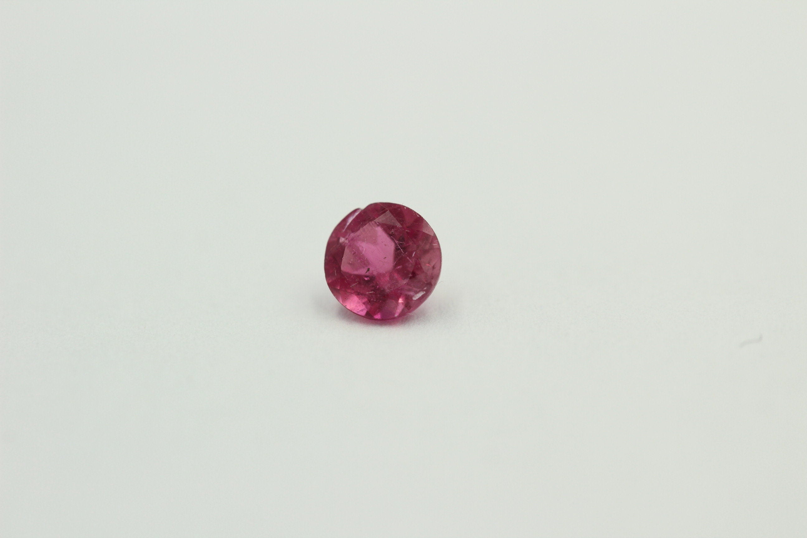 0,57 Carat seltener rosa Turmalin unbehandelt VVS Qualität