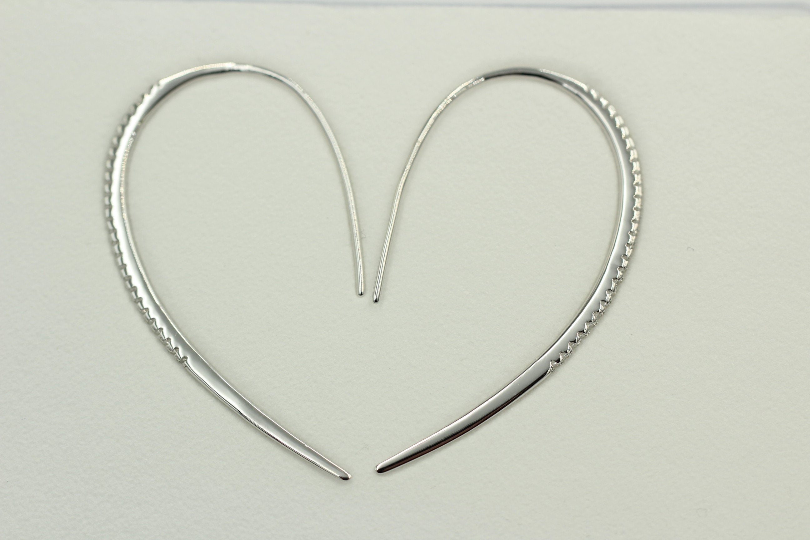 Design Silber Ohrhacken ca 4 cm mit vielen Zirkonia rhodiniert
