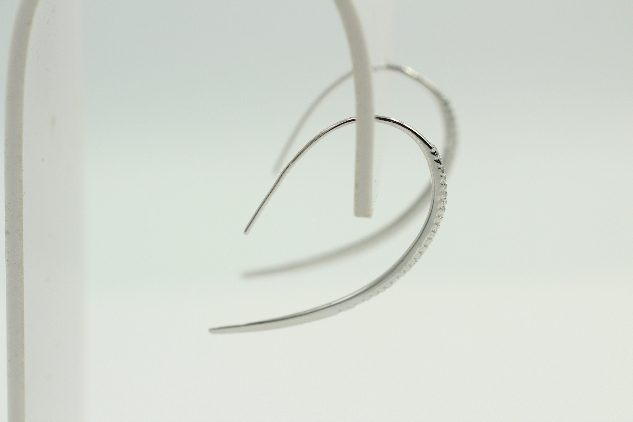 Design Silber Ohrhacken ca 4 cm mit vielen Zirkonia rhodiniert