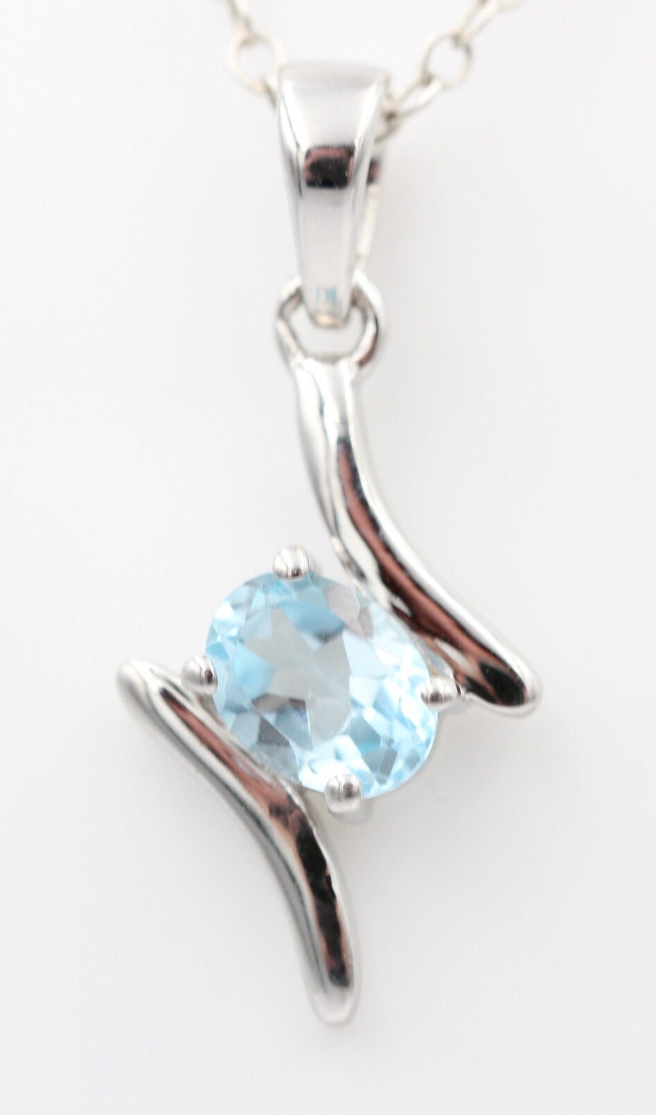 0,72 Carat Blautopas Anhänger 925 Silber sky blue Topas himmelblau