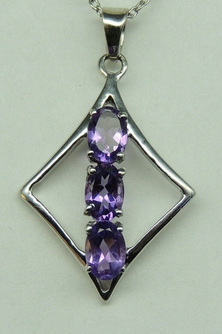 Edler 1,34 Carat Amethyst Anhanger 925 Silber Kette Collier Top Edel