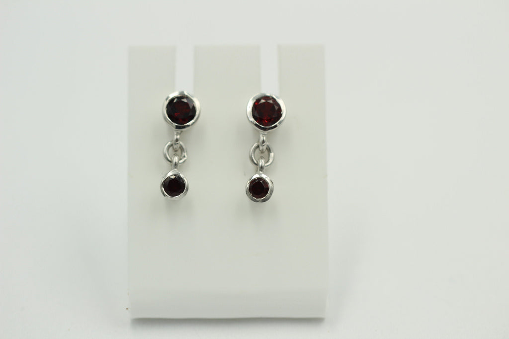 Edle 0,84 Carat rote Granat Ohrstecker, 925 Silber, Ohrhänger, Ohrschmuck