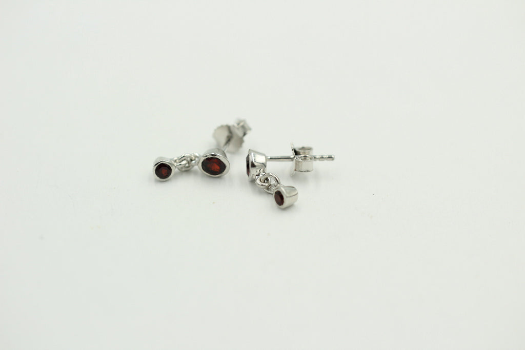 Edle 0,84 Carat rote Granat Ohrstecker, 925 Silber, Ohrhänger, Ohrschmuck