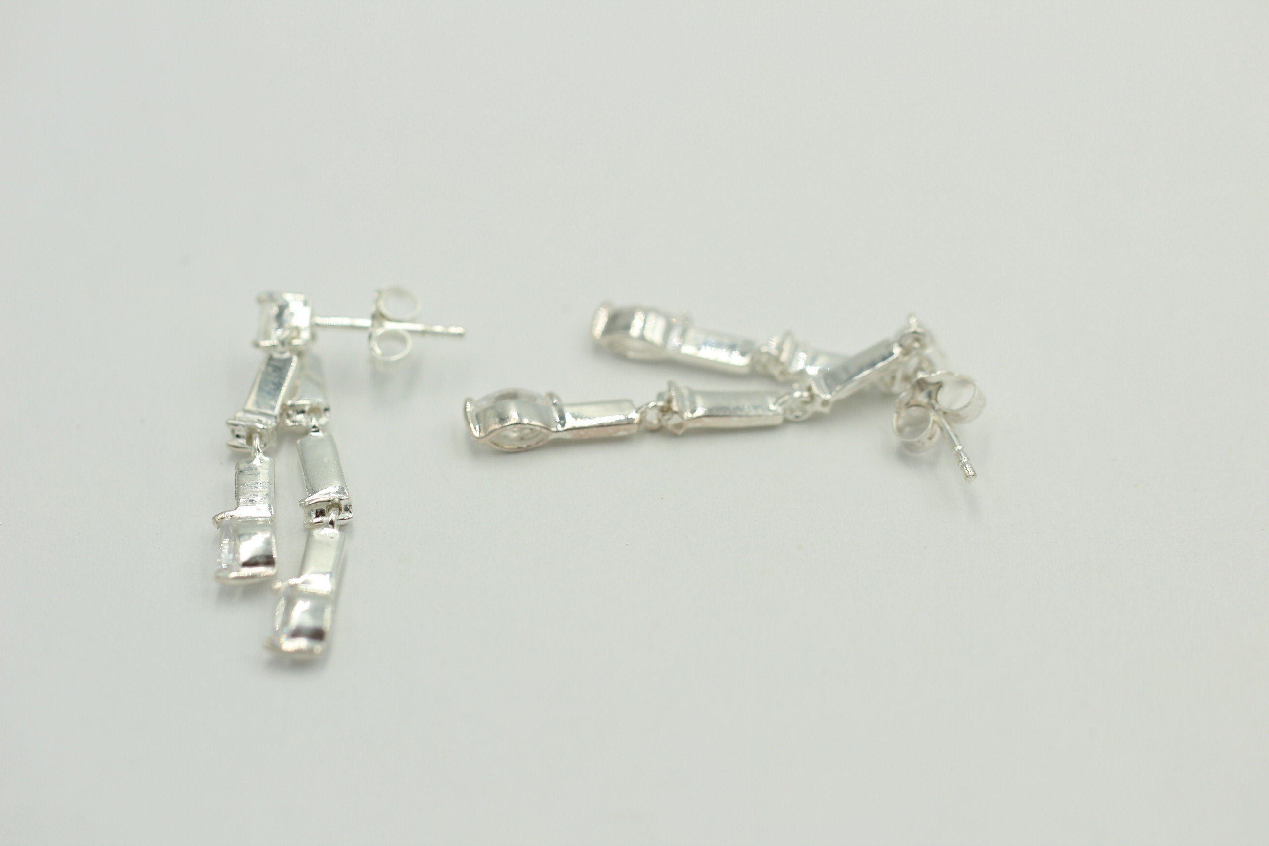 Edle 1,90 Carat Cubic Zirkonia Ohrhänger / Stecker, 925 Silber, Rhodiniert