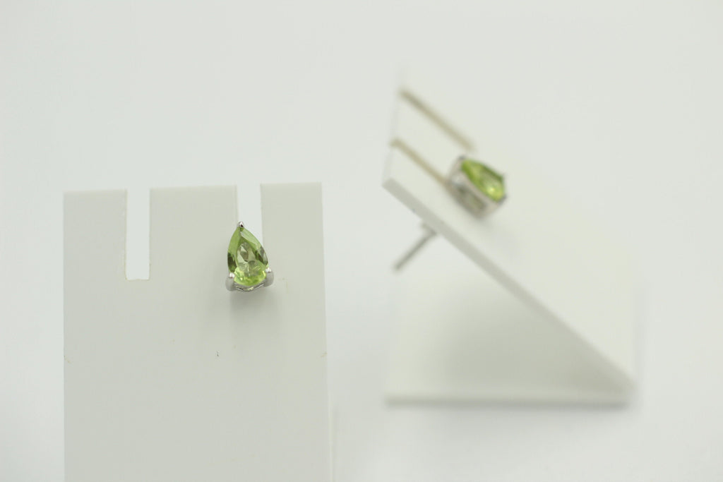Edle 0,80 Carat maigrüne Peridot Pear Ohrstecker, Ohrring, 925 Silber, Schmuck