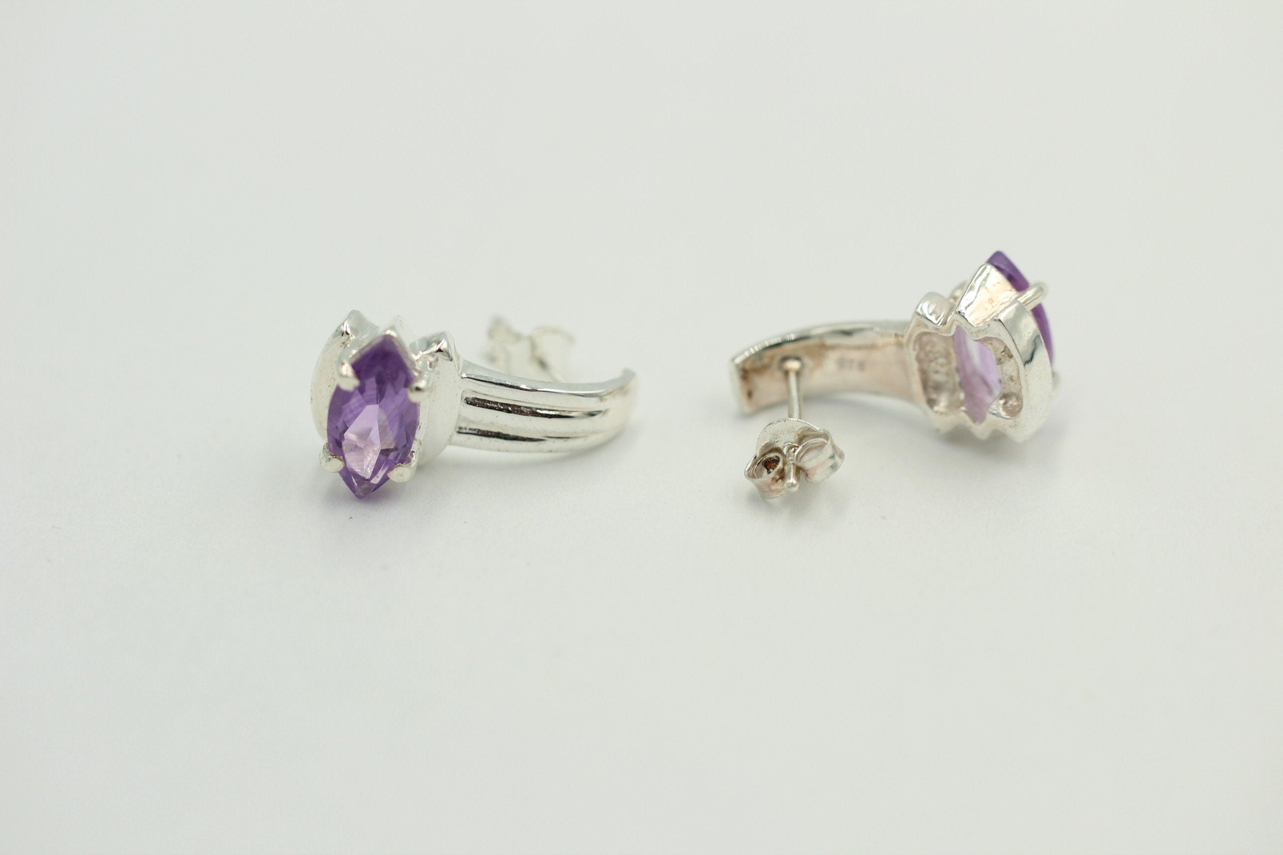 2,00 Carat fantastischer Amethyst Ohrstecker Ohrring, 925 Silber, Rhodiniert
