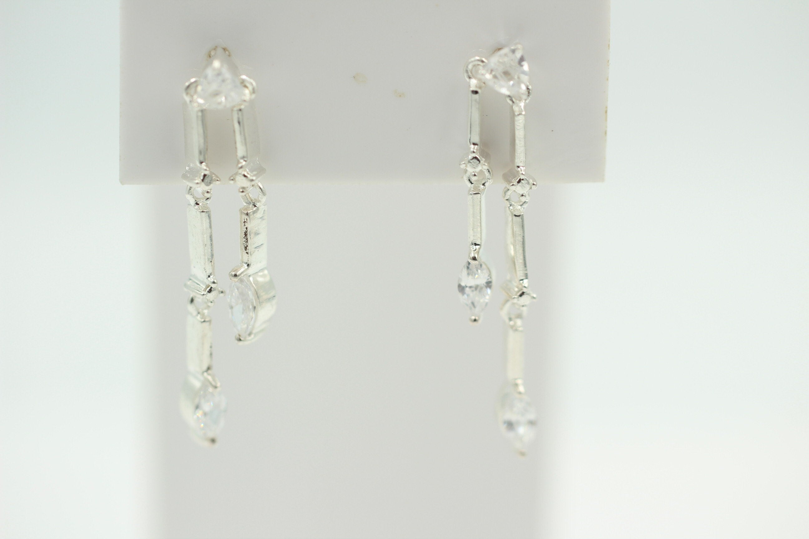 Edle 1,90 Carat Cubic Zirkonia Ohrhänger / Stecker, 925 Silber, Rhodiniert