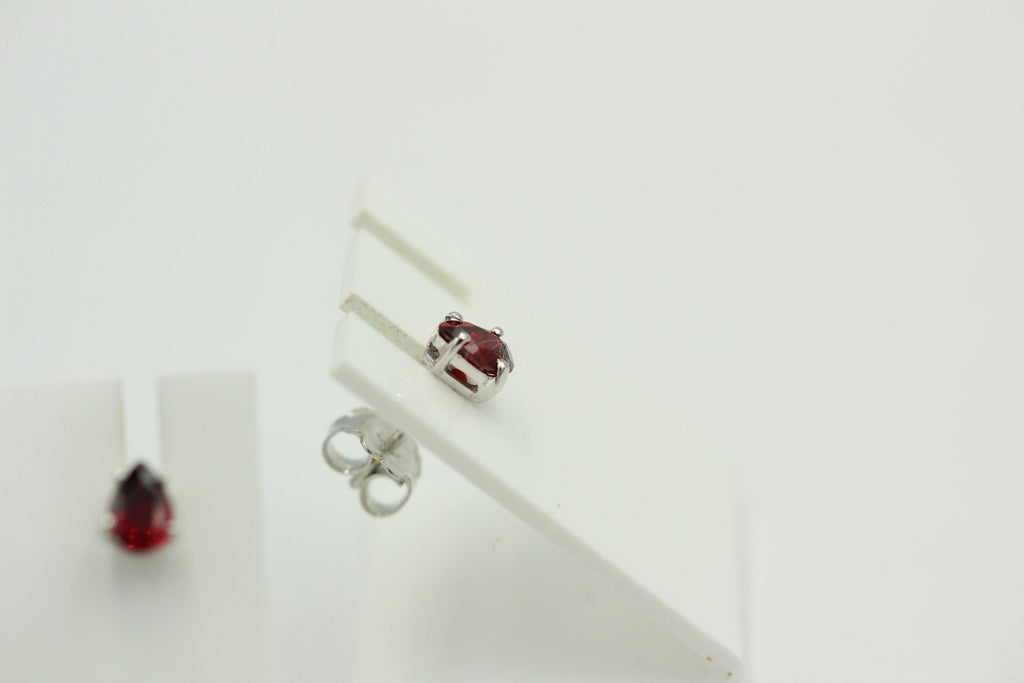 Edle Zirkonia Ohrstecker in rot 925 Silber 6 x 4 mm Top Ohrstecker