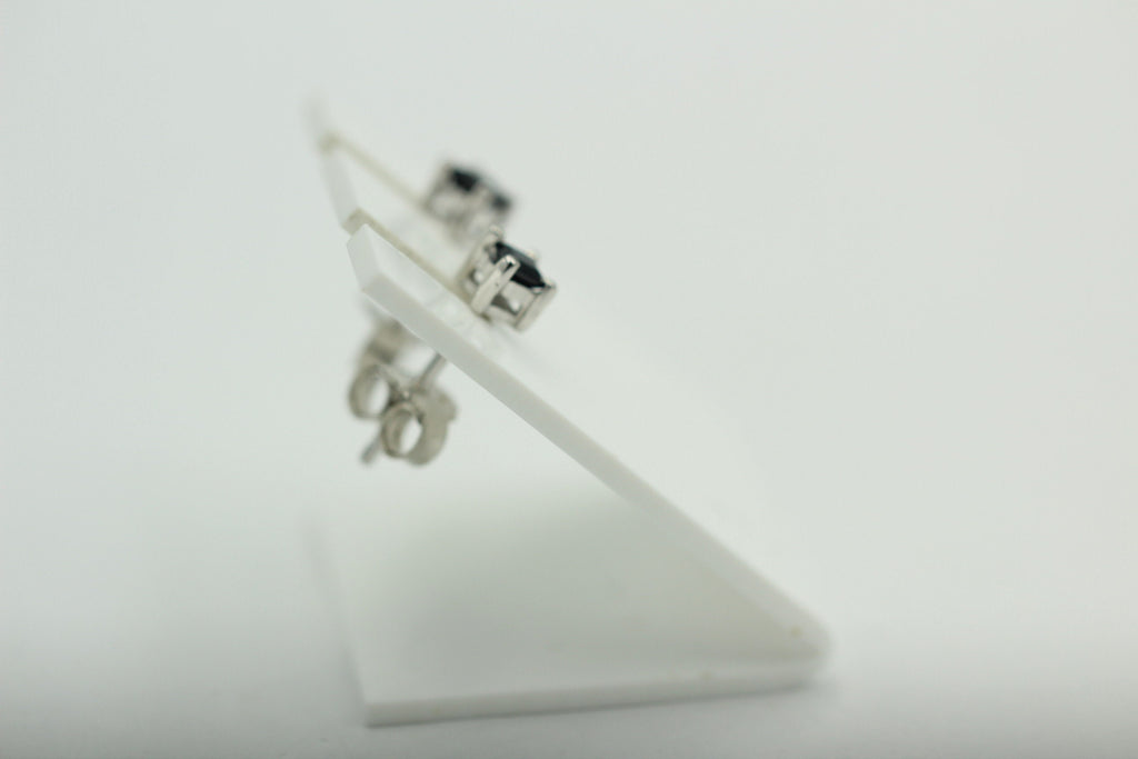 0,3 Carat seltener Saphir Ohrstecker 925 Sterling Silber Unisex