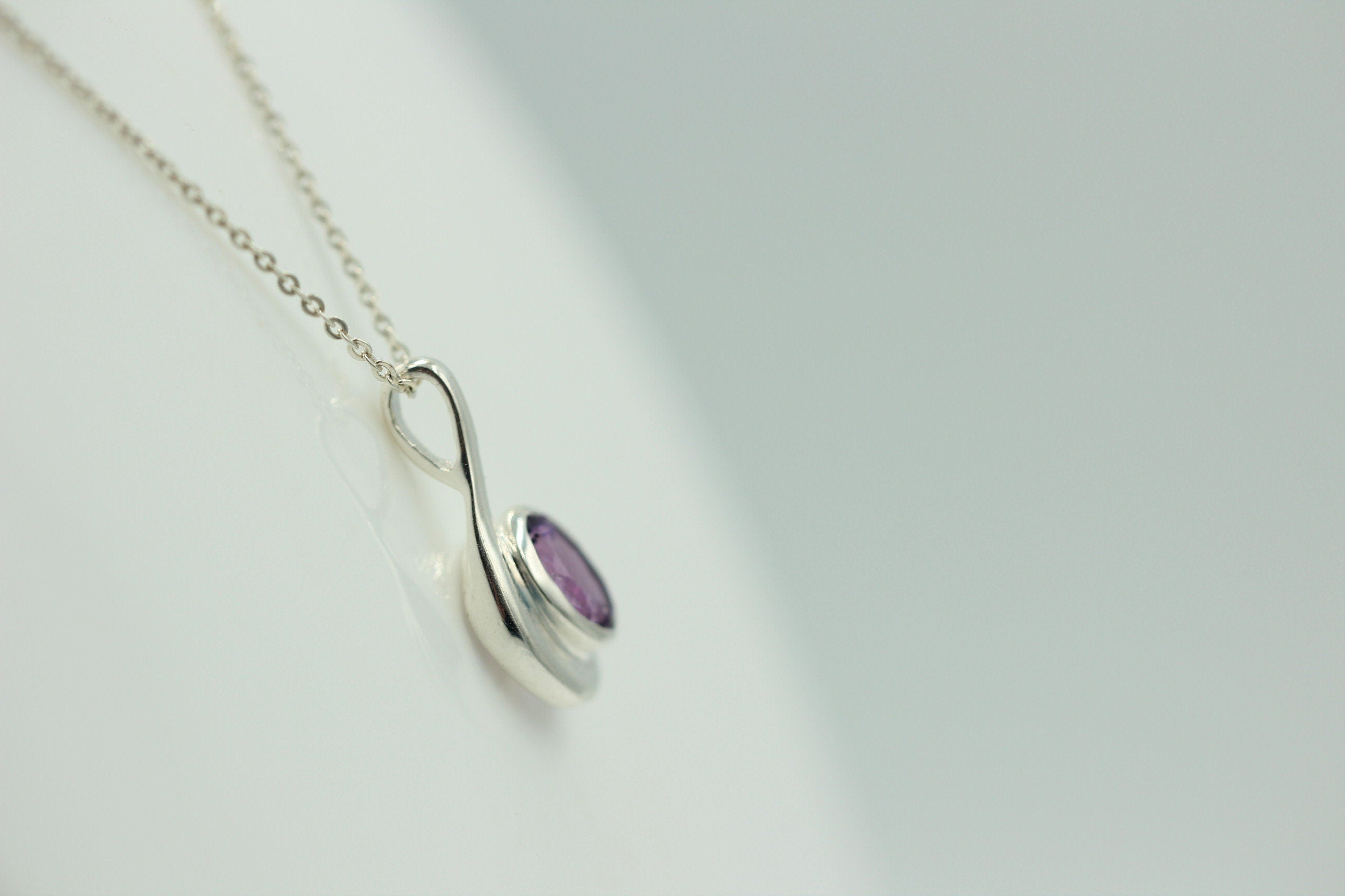Edler 1,00 Carat Amethyst Anhanger, 925 Silber, Collier, Kette, Rhodiniert