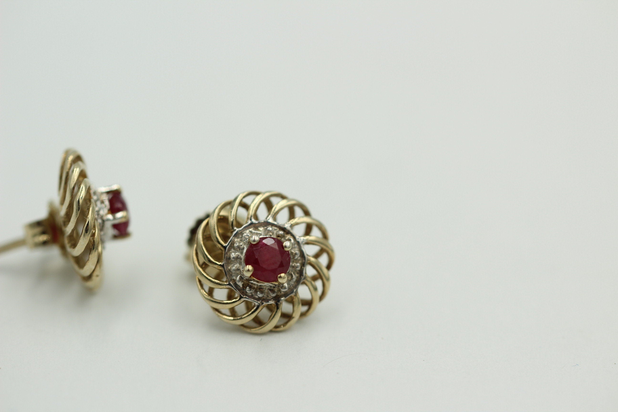 Edler  0,70 Carat Rubin Ohrstecker,Ohrring  925 Silber,  Vergoldet Schmuck
