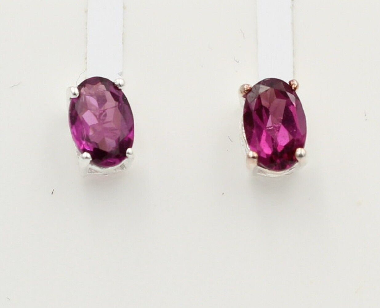 echter 1,10 Carat Rhodolith Ohrstecker 925 Silber Ohrschmuck echter Rhodolith