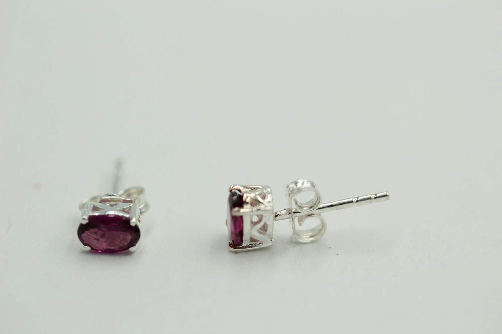 echter 1,10 Carat Rhodolith Ohrstecker 925 Silber Ohrschmuck echter Rhodolith