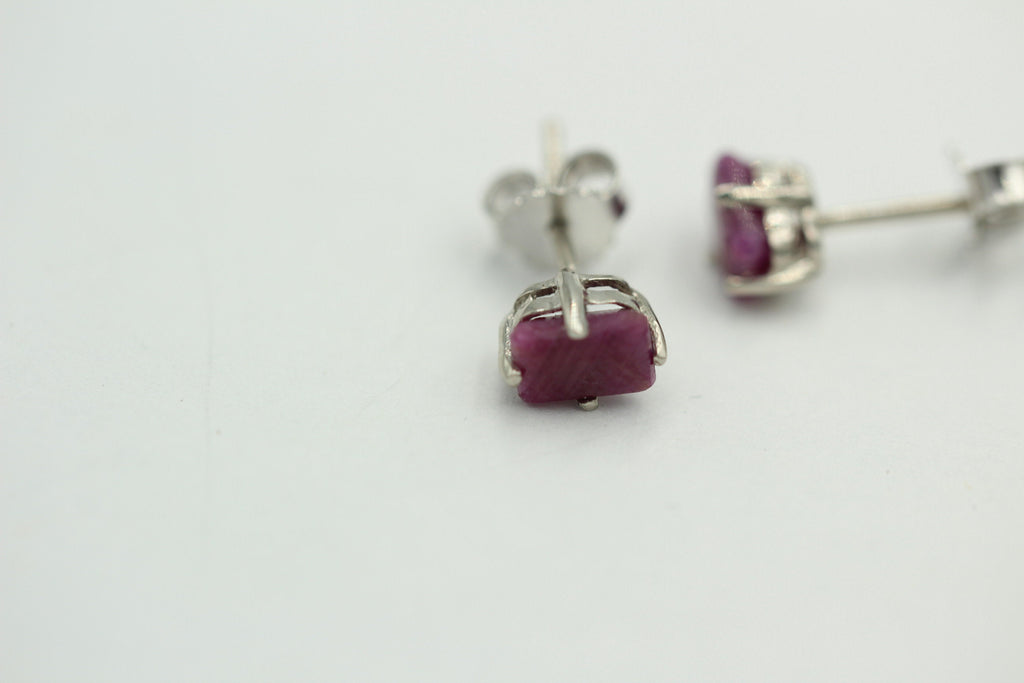 Edler 1,50 Carat Rubin Ohrstecker, Ohrring, 925 Silber, Rhodiniert