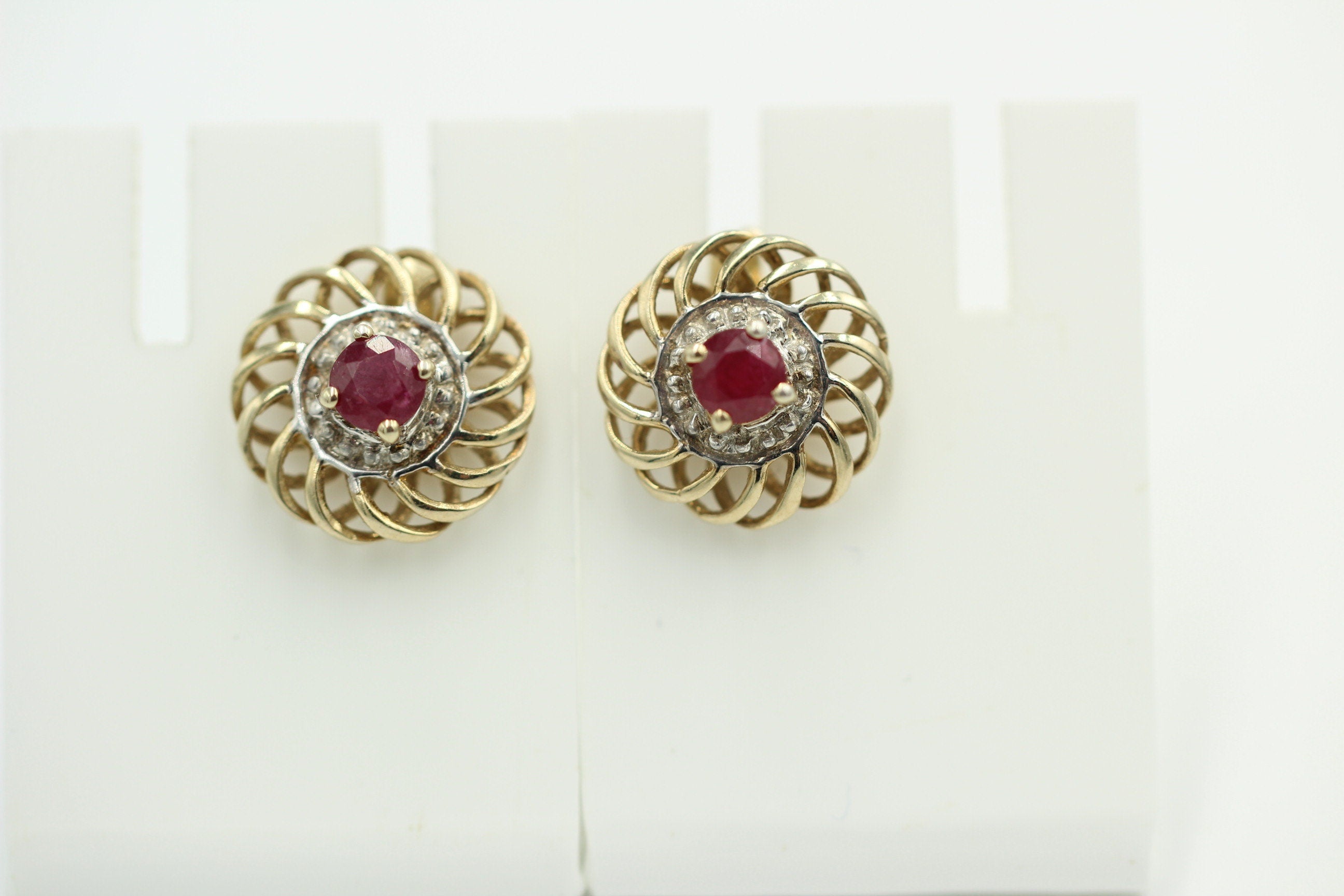 Edler  0,70 Carat Rubin Ohrstecker,Ohrring  925 Silber,  Vergoldet Schmuck