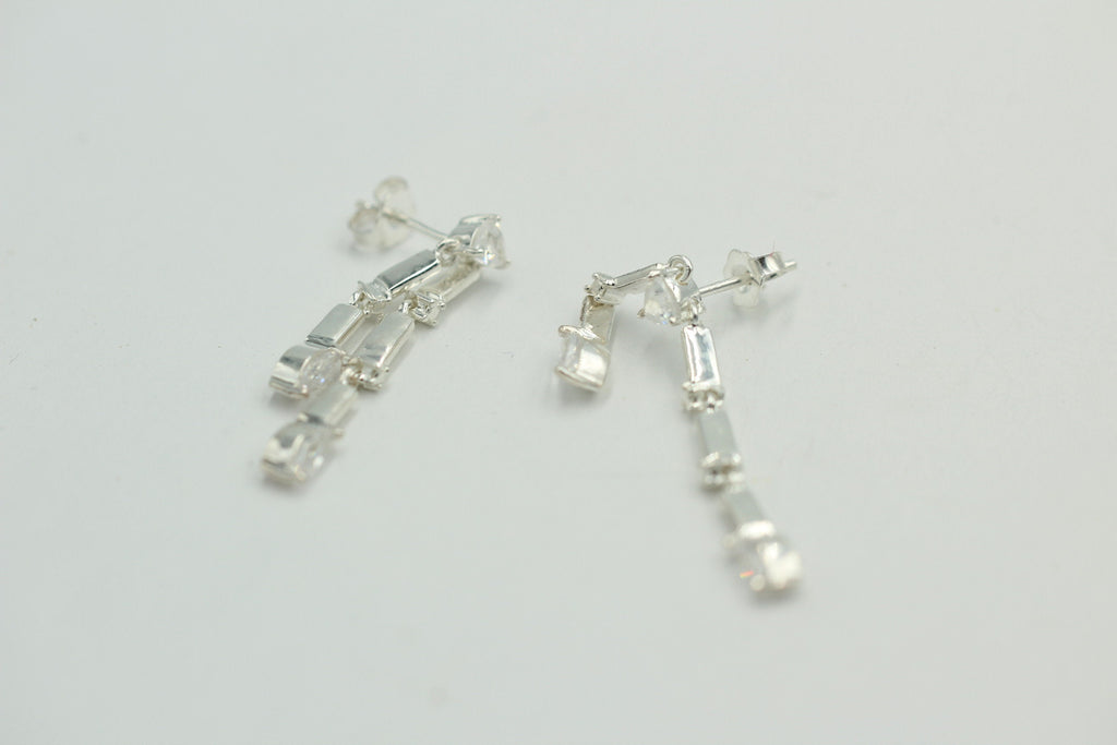 Edle 1,90 Carat Cubic Zirkonia Ohrhänger / Stecker, 925 Silber, Rhodiniert
