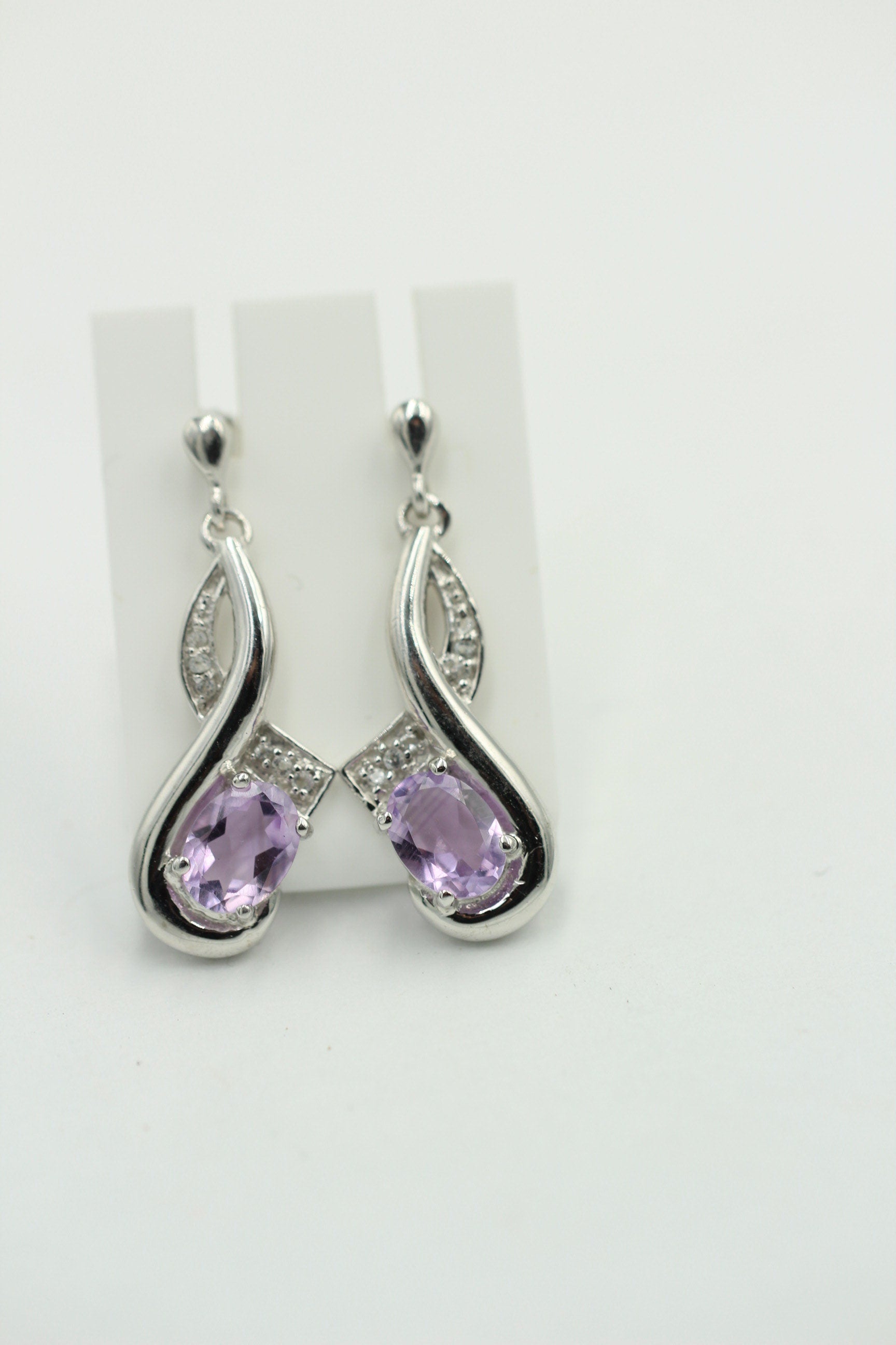 Edle 2,45 Carat Amethyst / Weiatopas Ohrhanger / Ohrstecker, 925 Silber, Rhod.