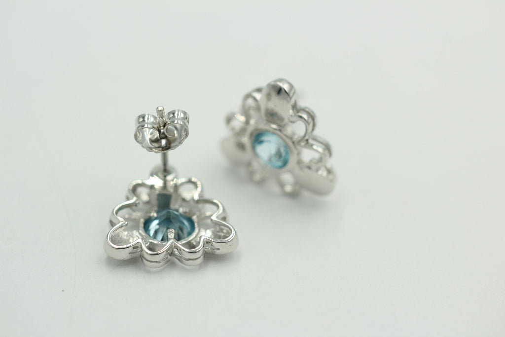 Blumige 2,20 Carat funkelnde Blautopas Ohrstecker, Ohrring, 925 Sterling Silber