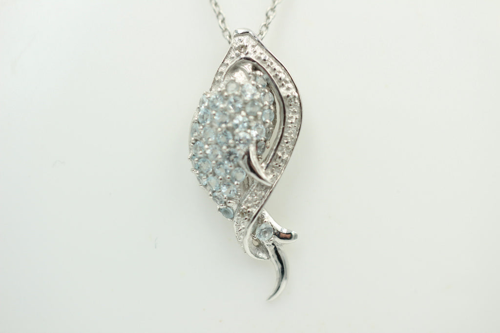 Edler 1,15 Carat Blautopas Fisch Anhanger, 925 Sterling Silber, Rhodiniert
