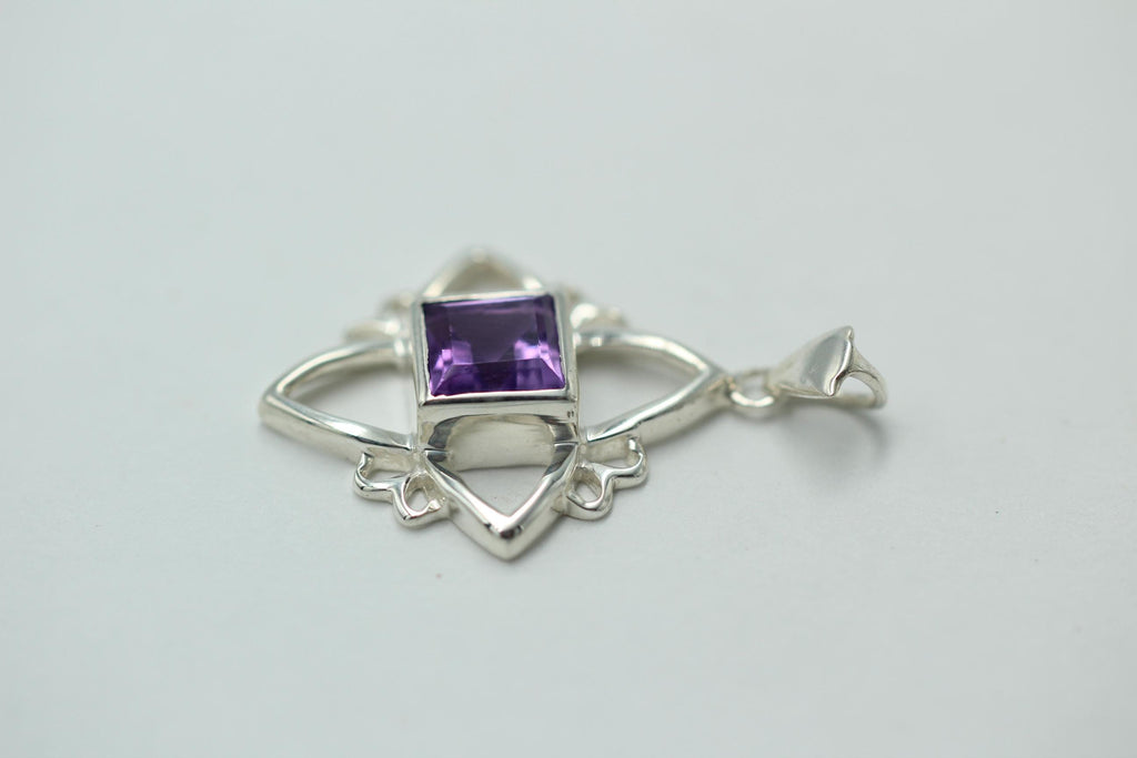 Edler 1,10 Carat Amethyst Anhanger, 925 Silber, Collier, Kette, Rhodiniert