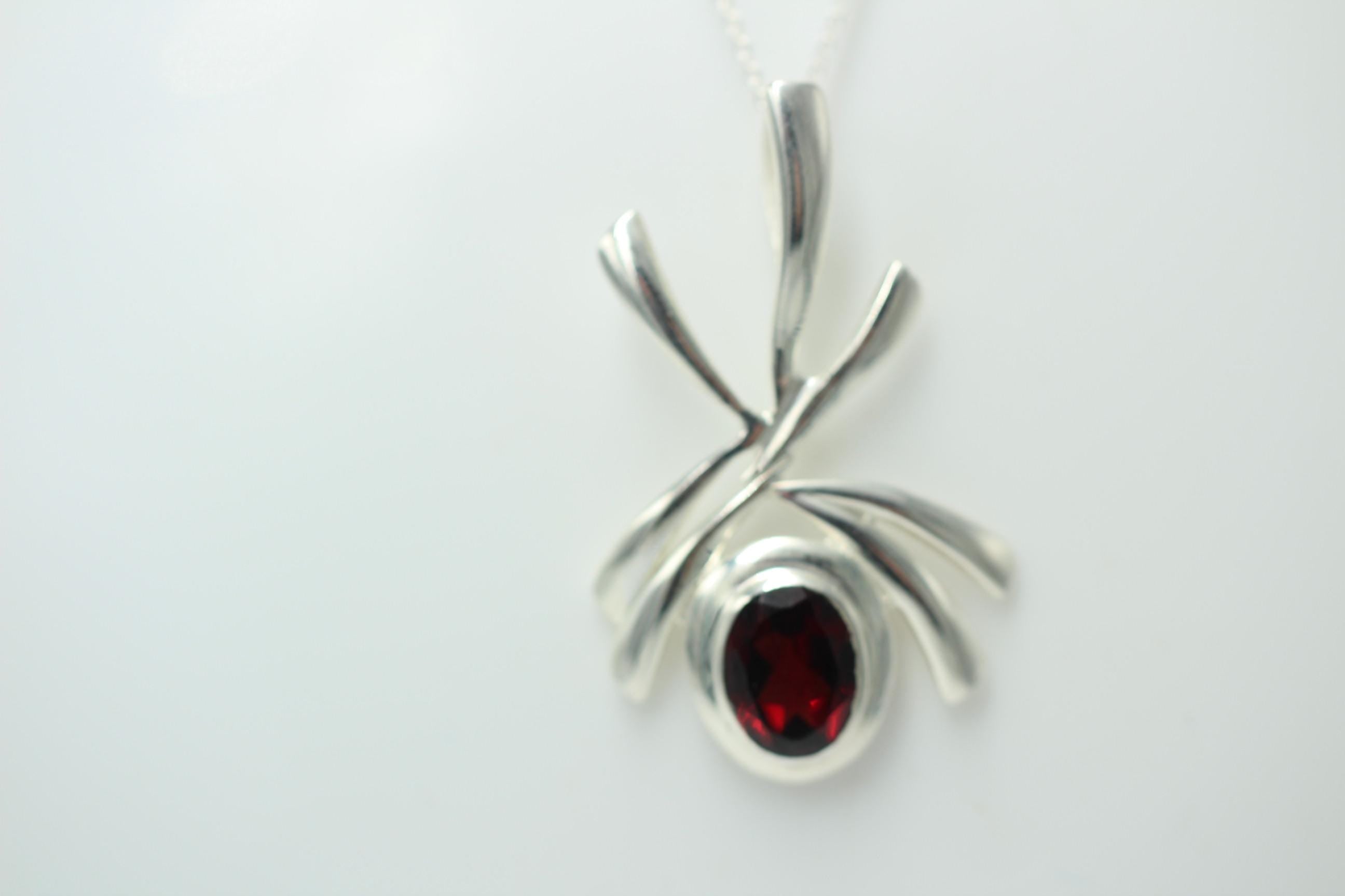 Edler 2,0 Carat Granat Anhanger, 925 Silber, Kette, Collier, Rhodiniert