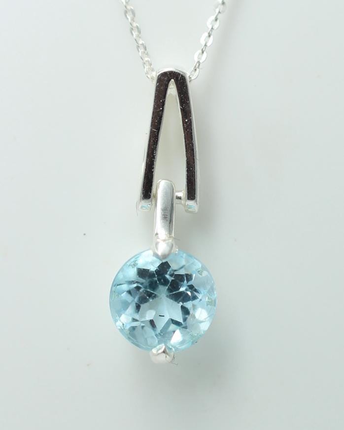 Design pur, 2,78 Carat Blautopas Anhänger 925 Sterling Silber Collier Kette