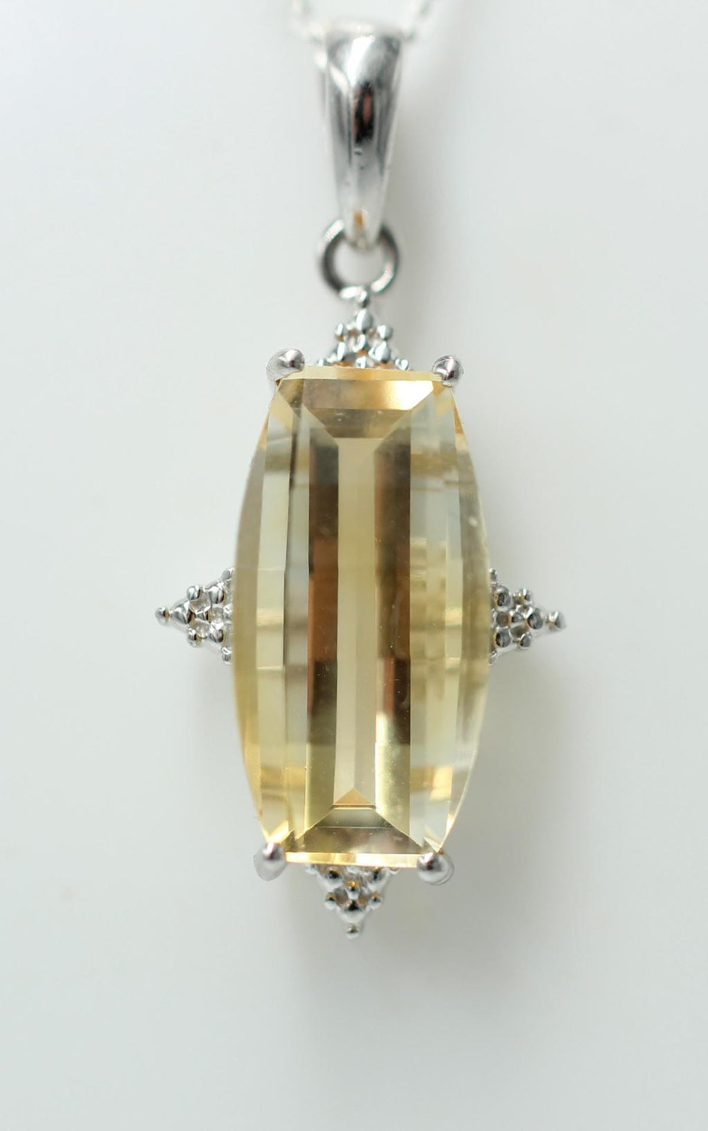 3,9 Carat Design Citrin Anhänger Sterling Silber Collier Kette Fantasieschliff