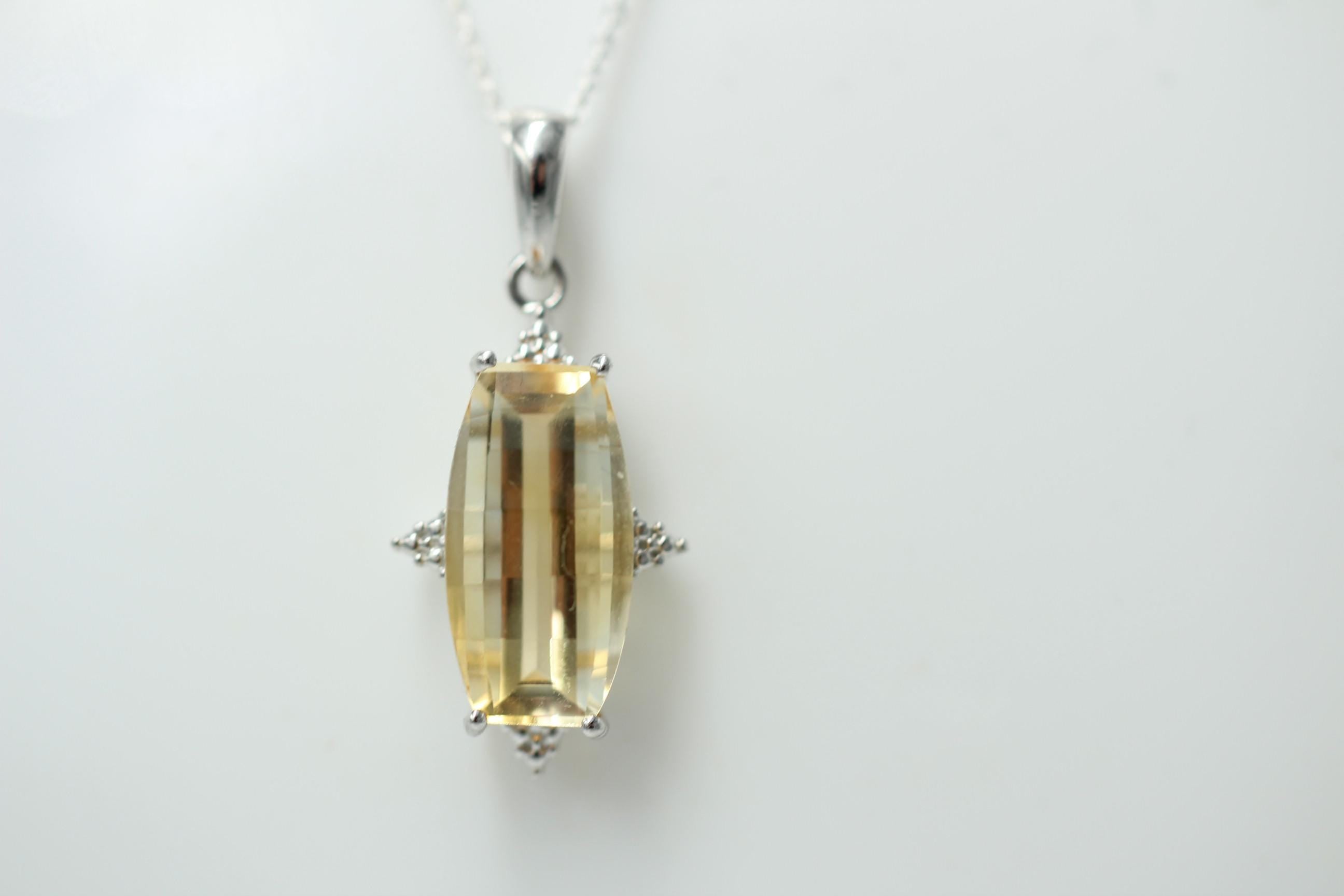 3,9 Carat Design Citrin Anhänger Sterling Silber Collier Kette Fantasieschliff